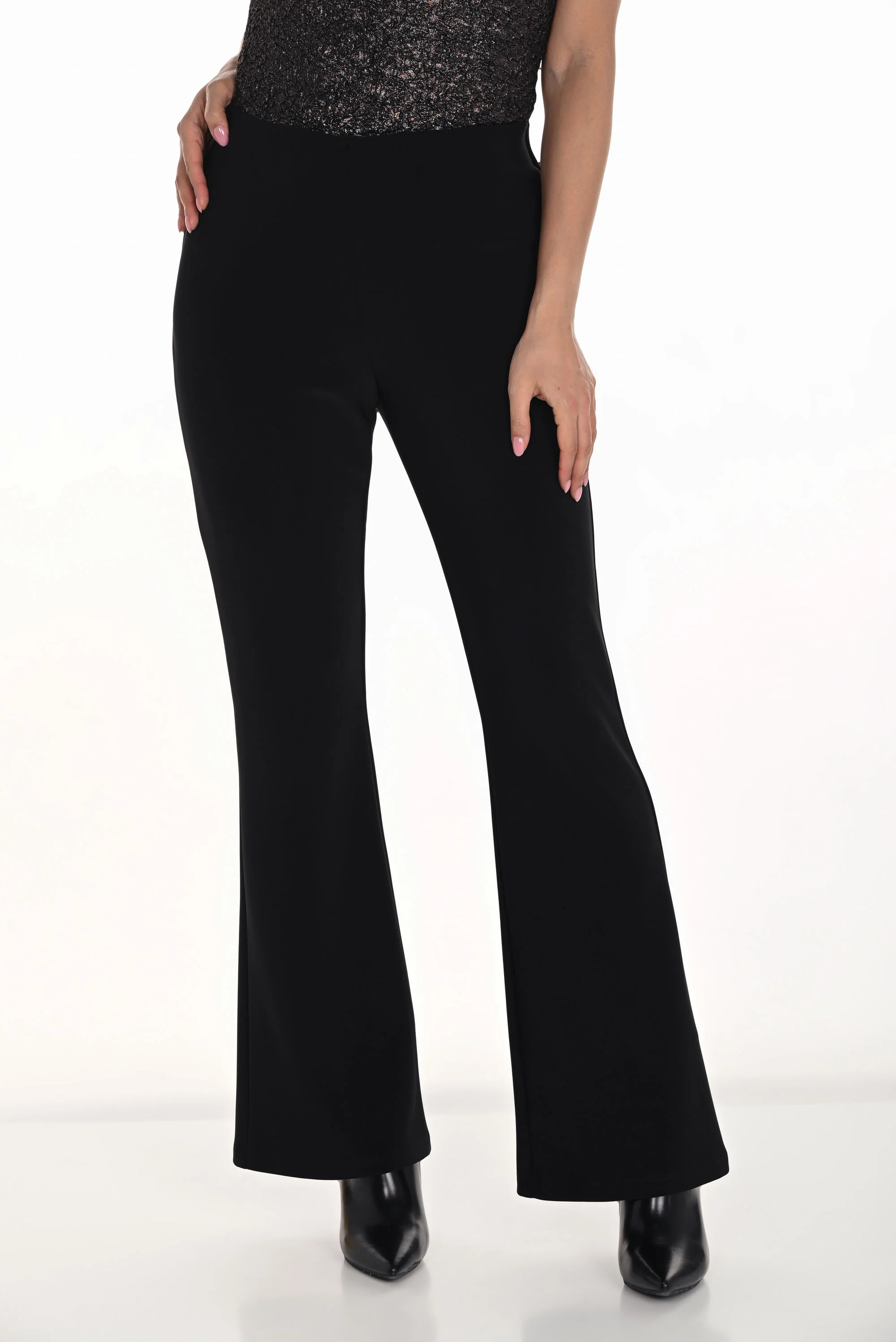 Frank Lyman Black Fit & Flared Pants Style 254015