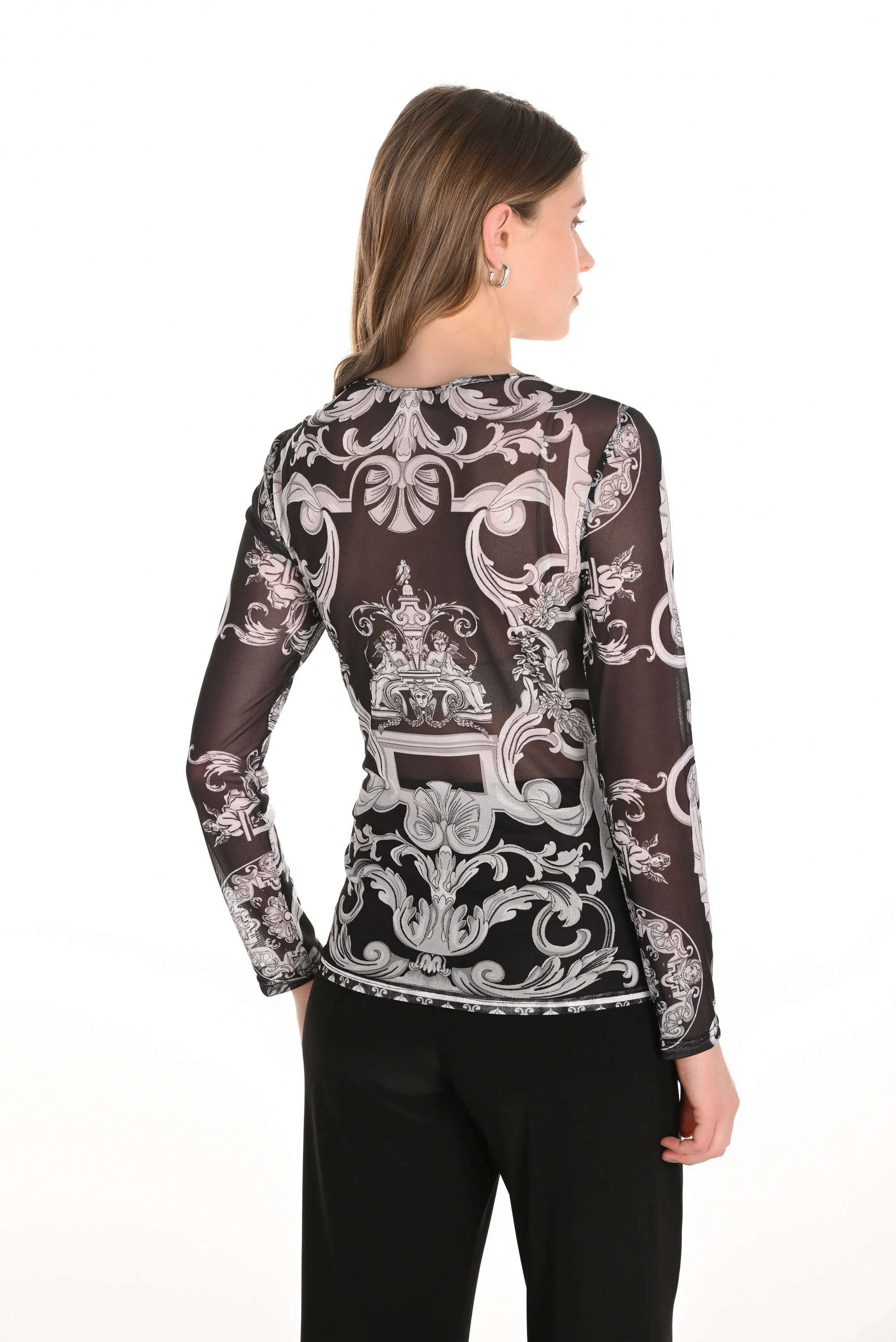 Frank Lyman Black/Off-White Casual Design V-Neck Top Style 253700 - Image 2