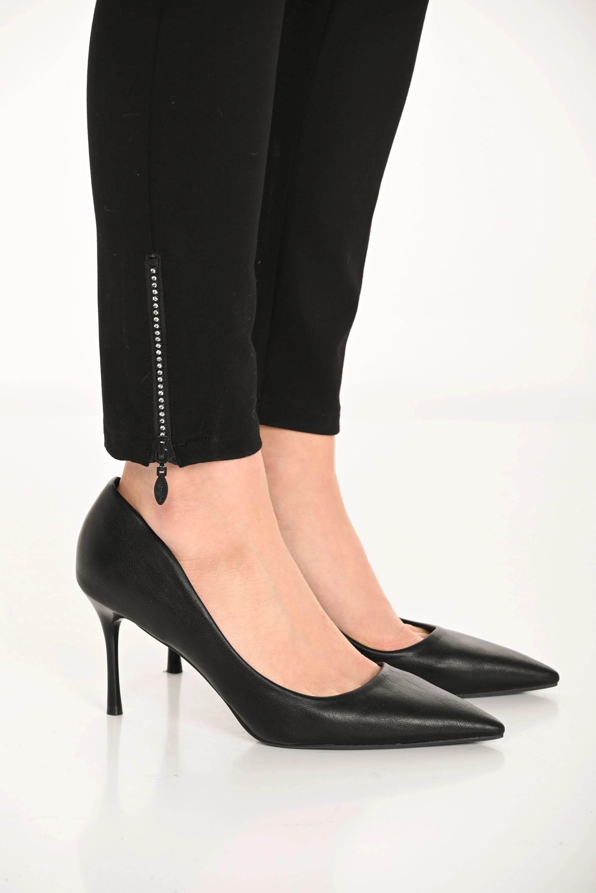 Frank Lyman Black Pull-On Pants Style 253739 - Image 5