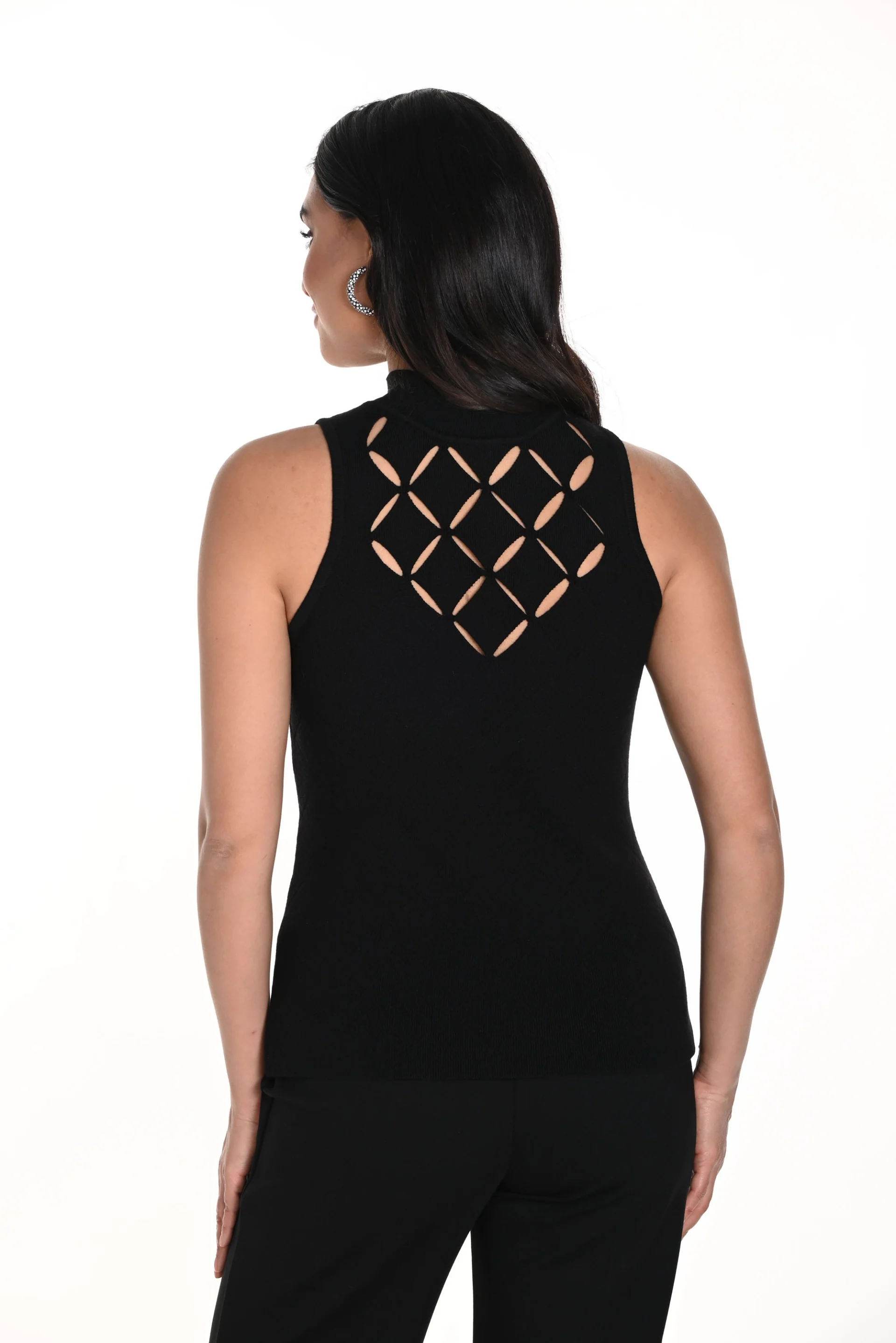 Frank Lyman Black Sleeveless Sweater Top with Cutout Detailing Style 243526U - Image 3