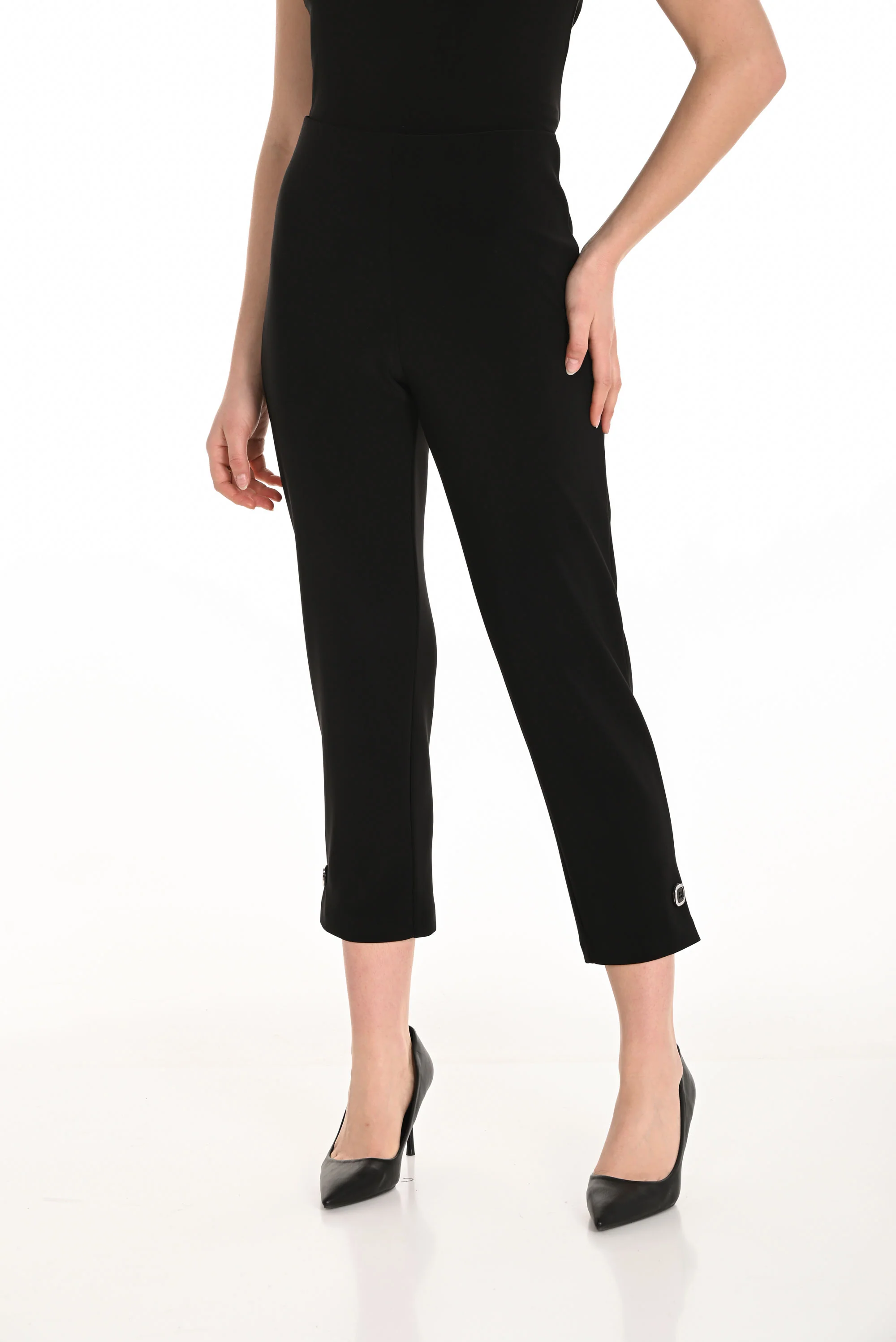 Frank Lyman Black Straight Pull-on Pants Style 254004