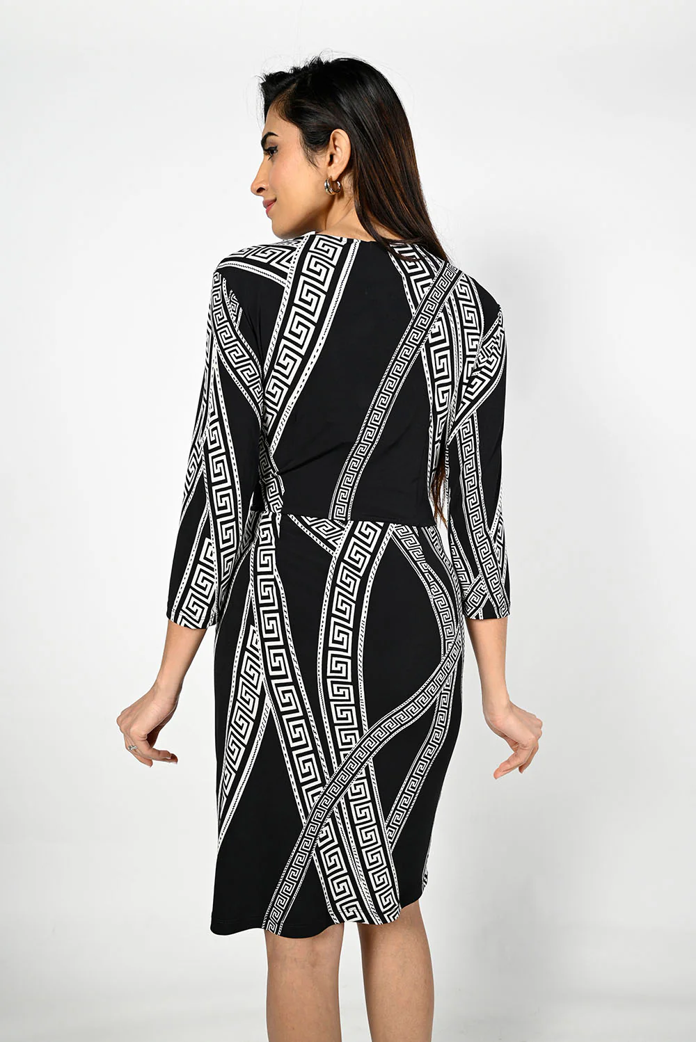 Frank Lyman Black/Beige Knit Wrap Dress Style 223270 - Image 3