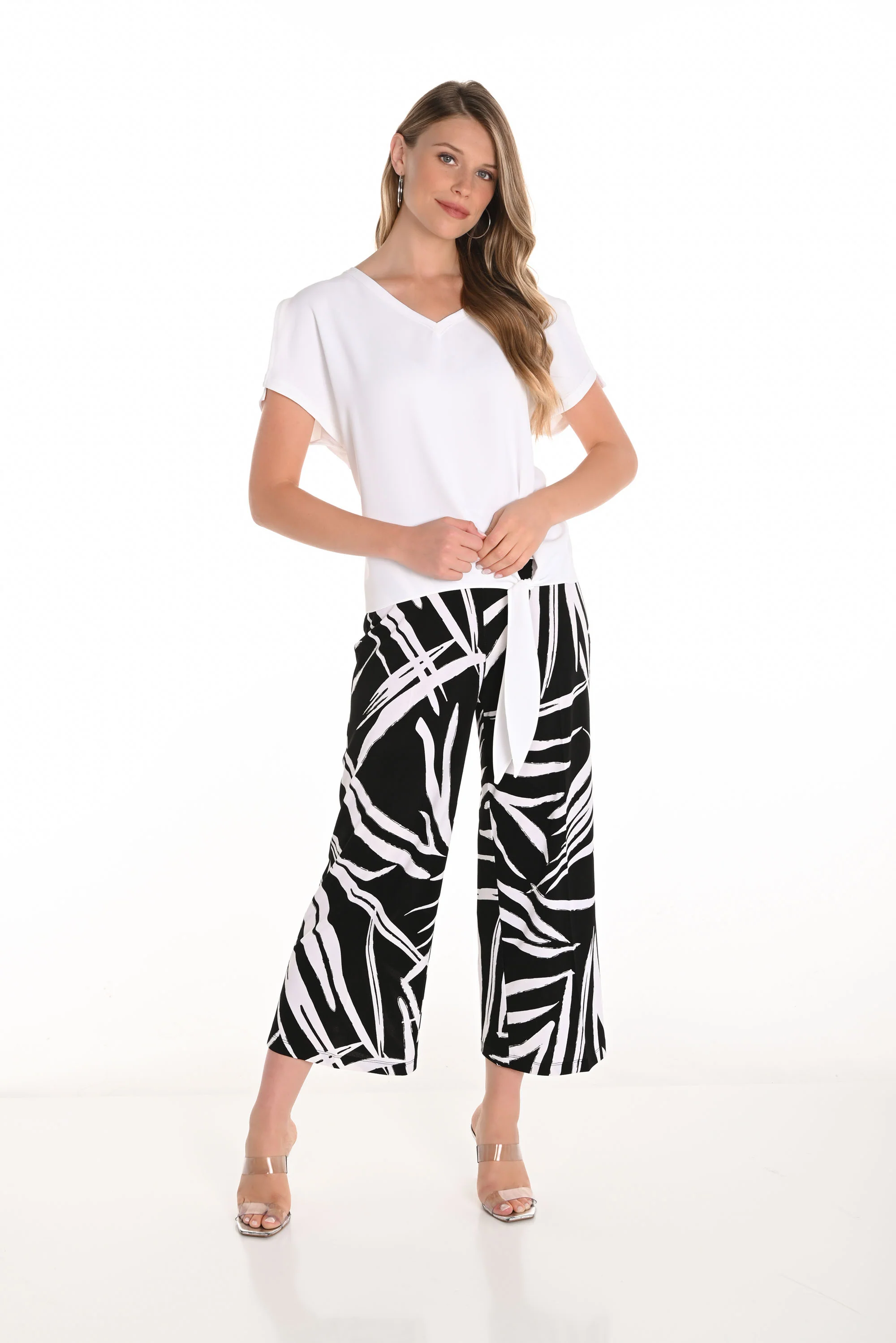 Frank Lyman Black/White Abstract Print Culotte Pants Style 251128 - Image 3
