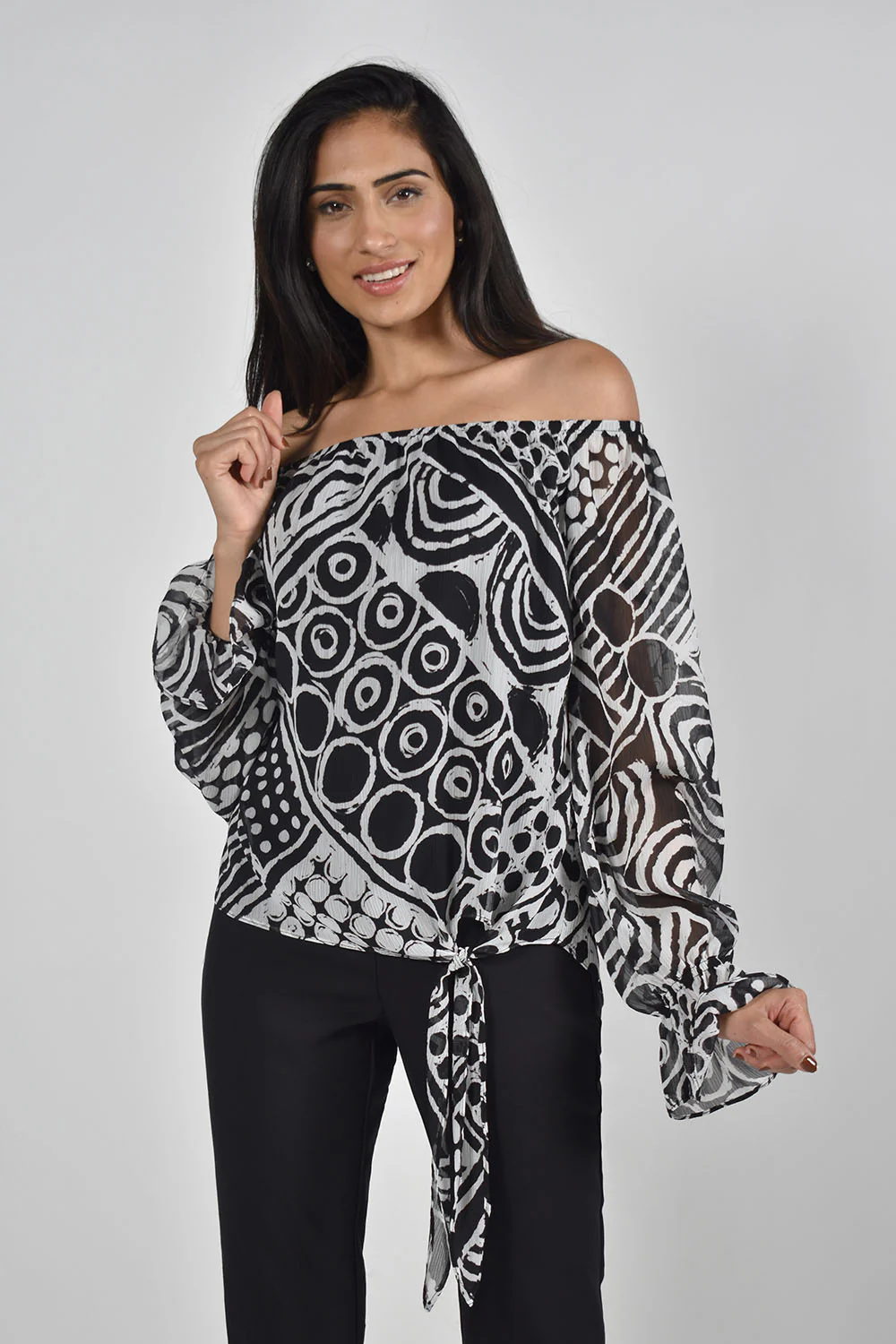 Frank Lyman Black/White Blouse Style 221621-FL