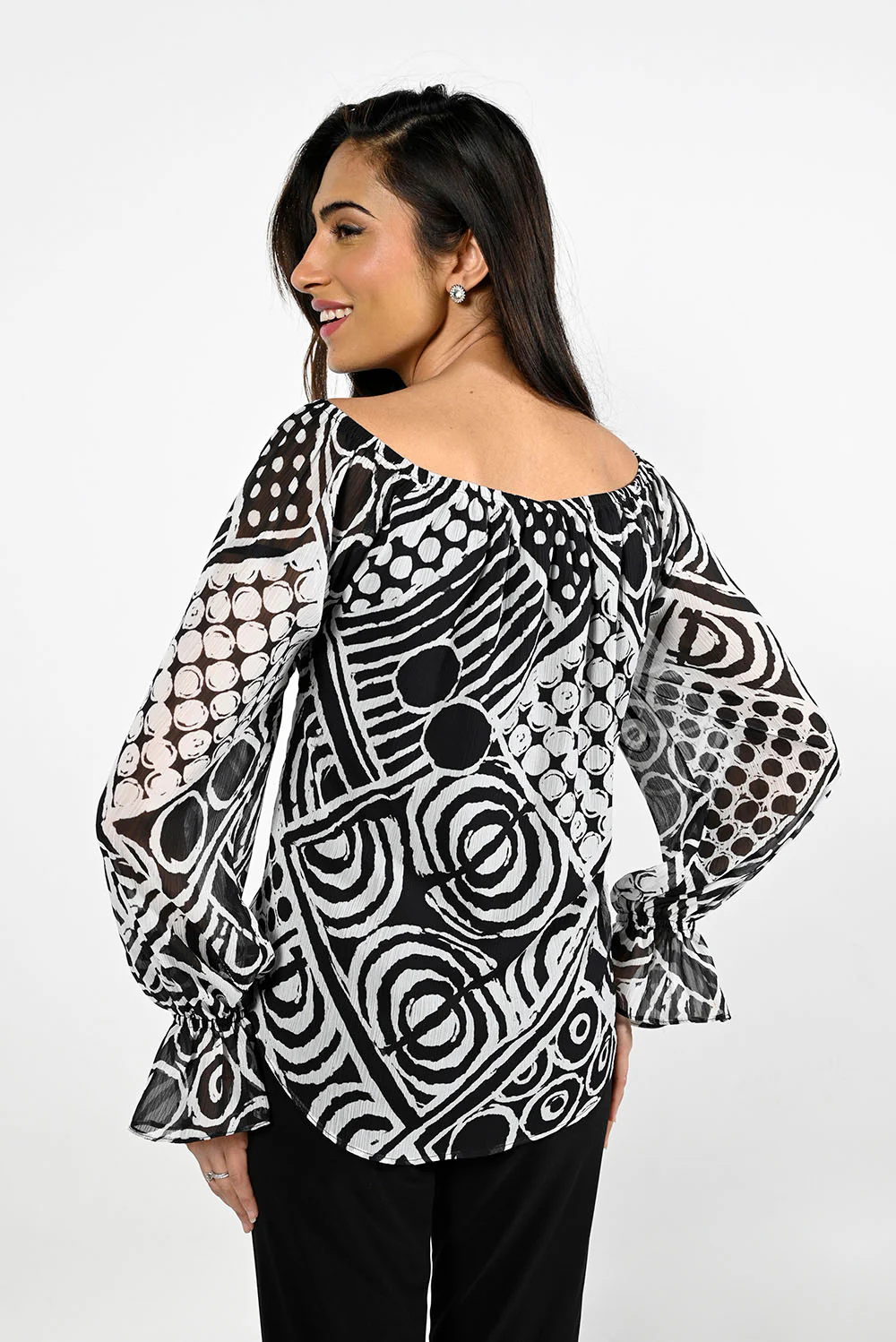 Frank Lyman Black/White Blouse Style 221621-FL - Image 3