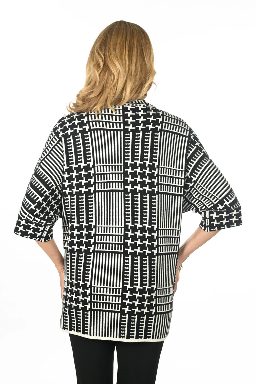 Frank Lyman Black/White Jacket Style 234107U - Image 2