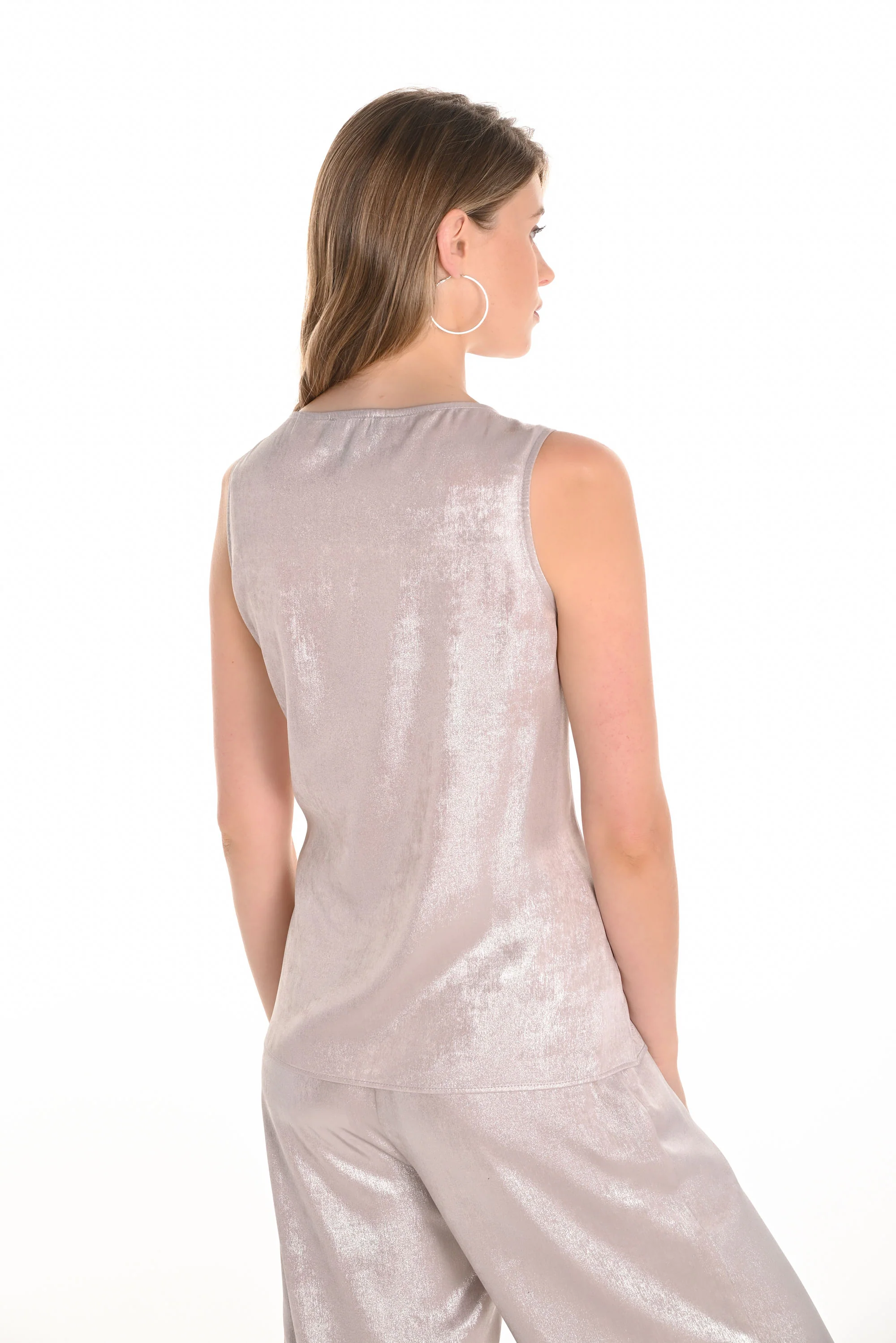 Frank Lyman Champagne/Silver Sleeveless Foiled Print V-Neck Top Style 251151 - Image 2