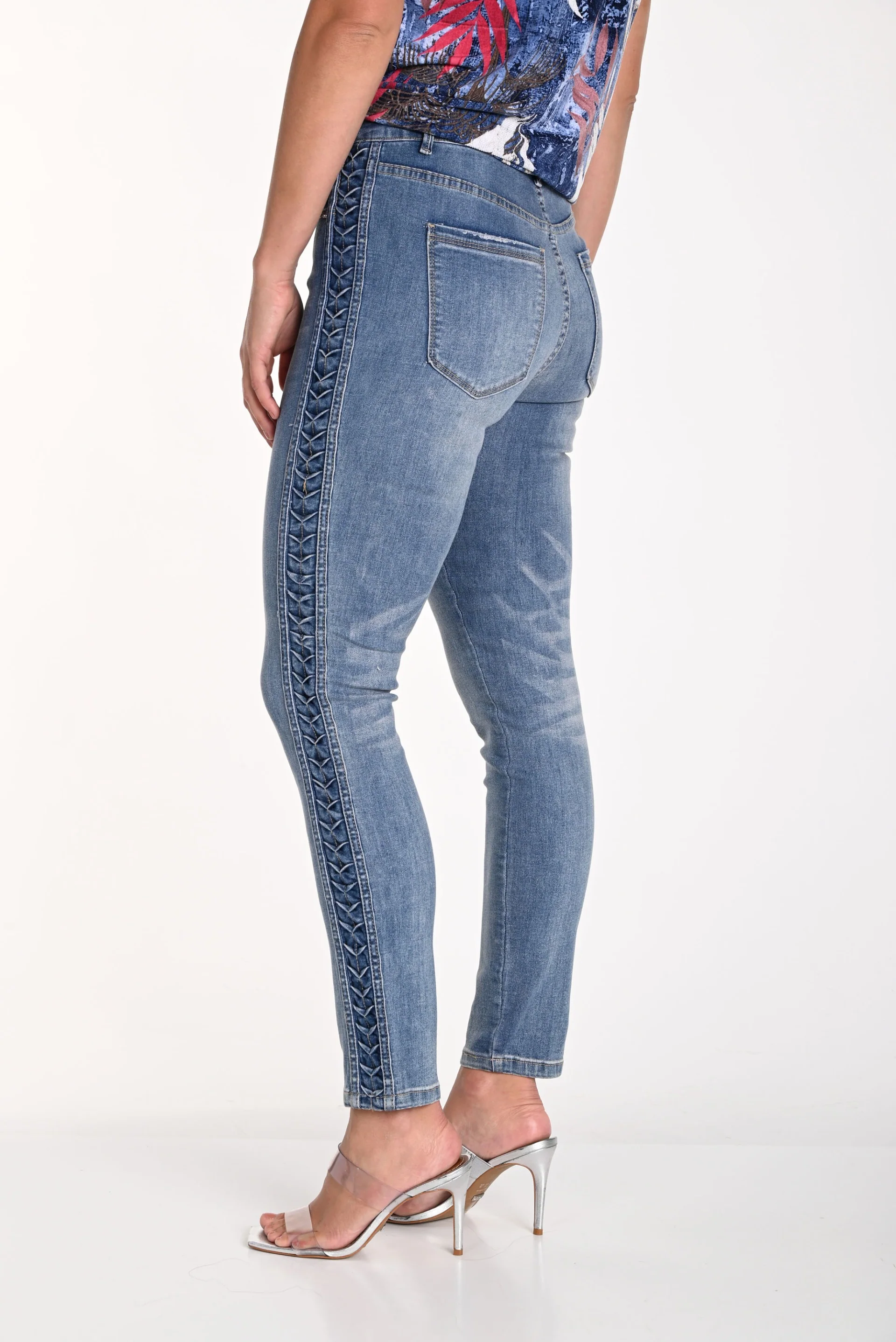 Frank Lyman Denim Blue Jean Pants Style 241319U - Image 2