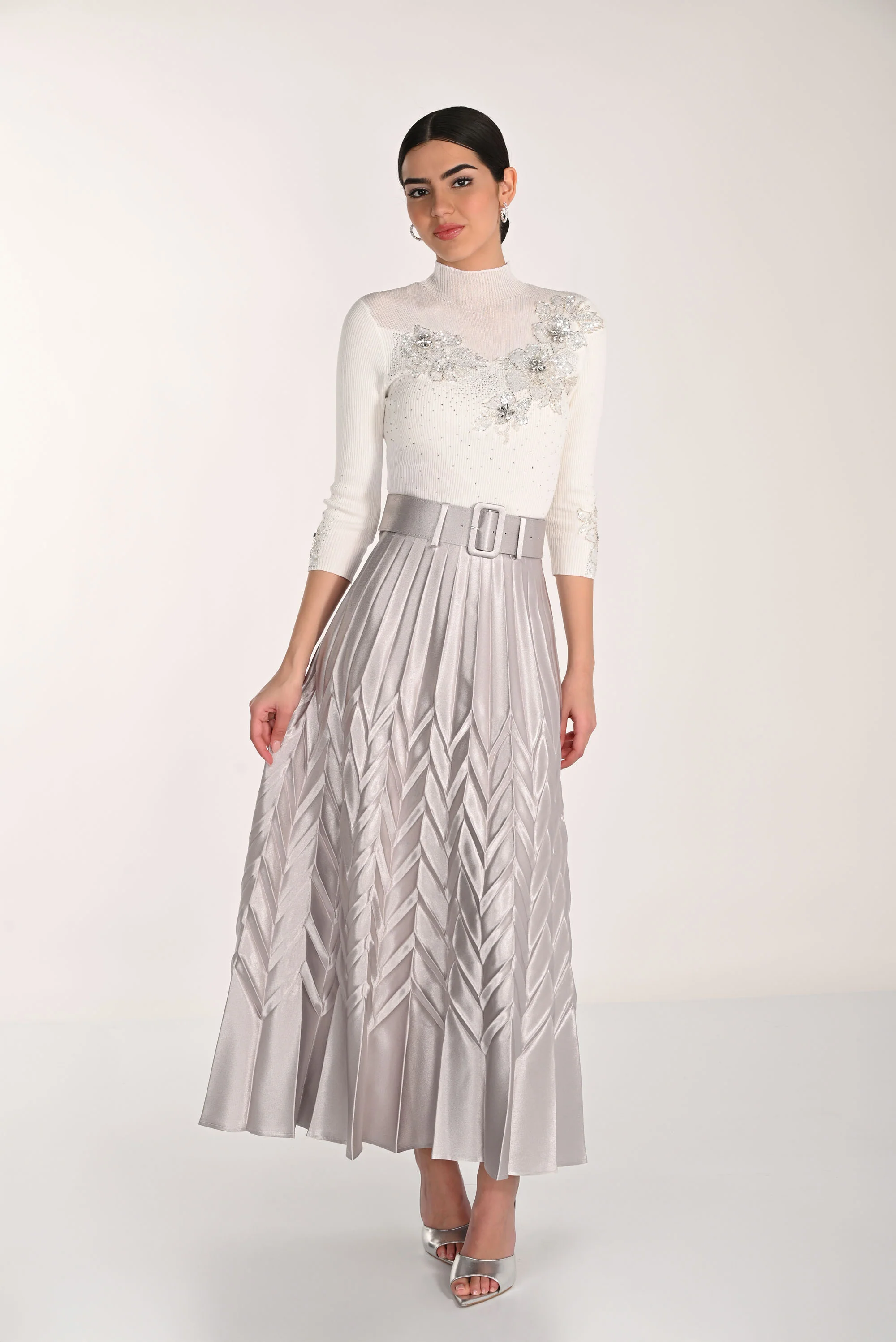 Frank Lyman Elegant Chevron Pleated Skirt Style 268519 - Image 2