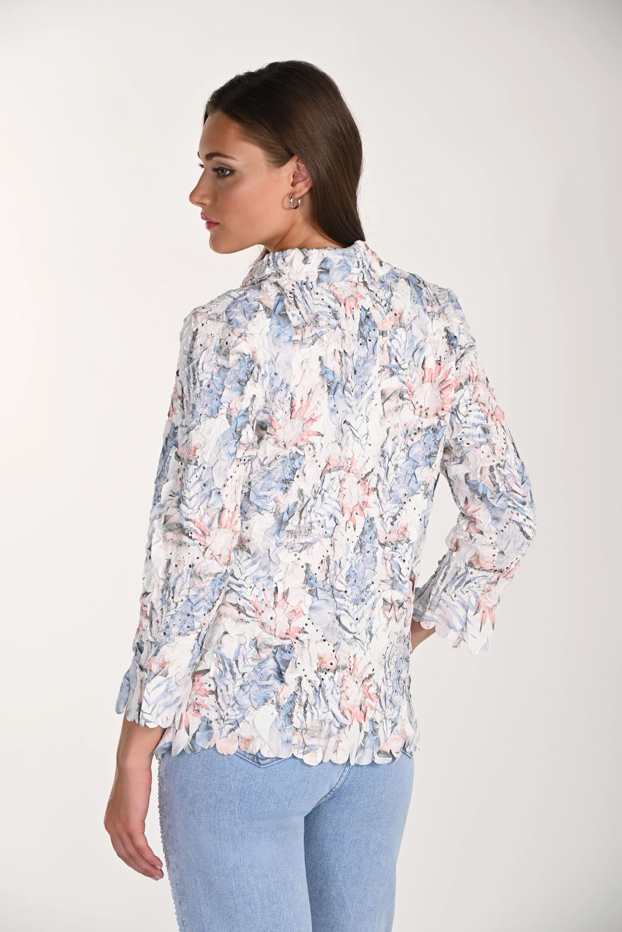 Frank Lyman Floral V-neck Buttoned Blouse Style 261648 - Image 4