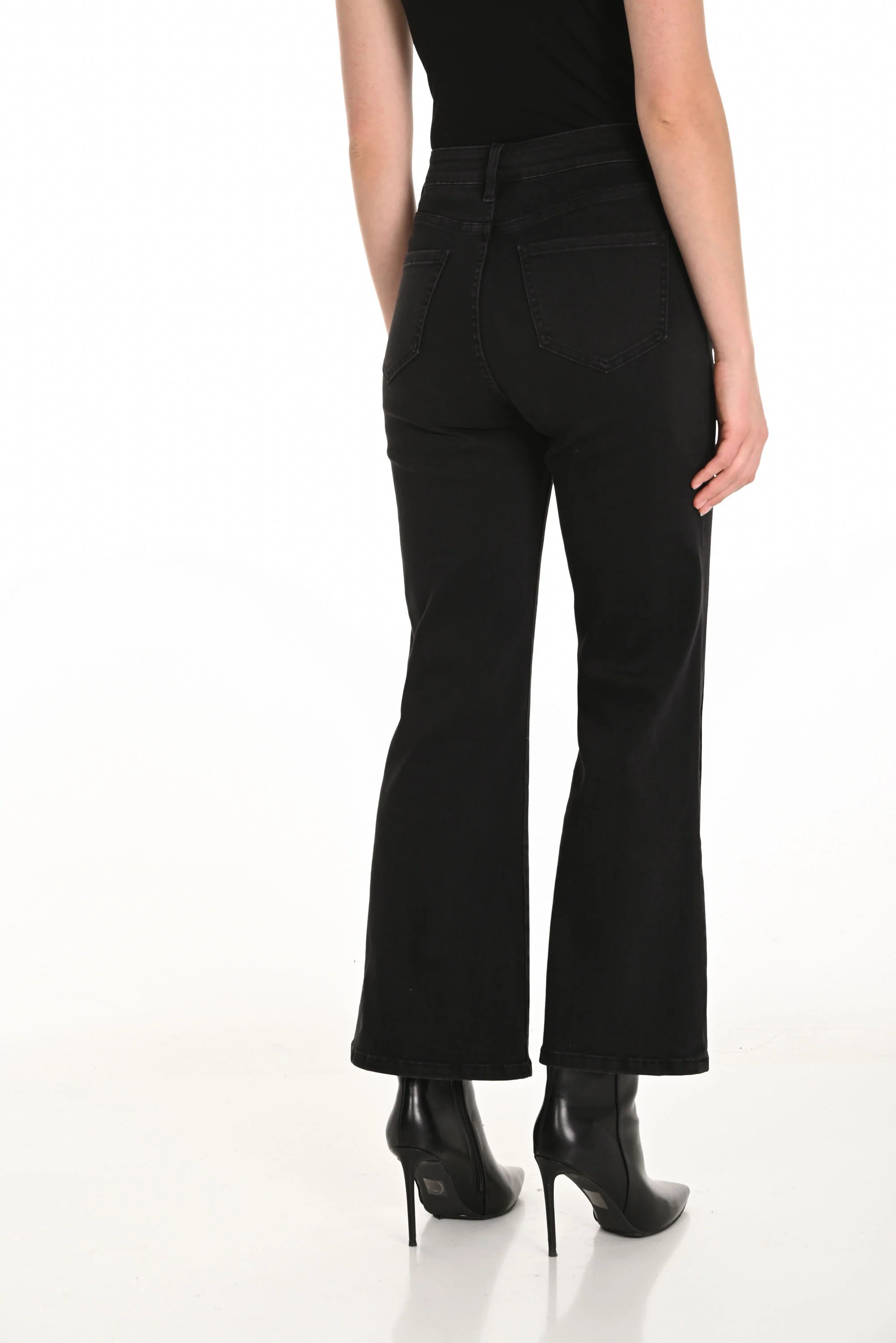 Frank Lyman Mid-Rise Fit & Flare Jeans Style 253711 - Image 2