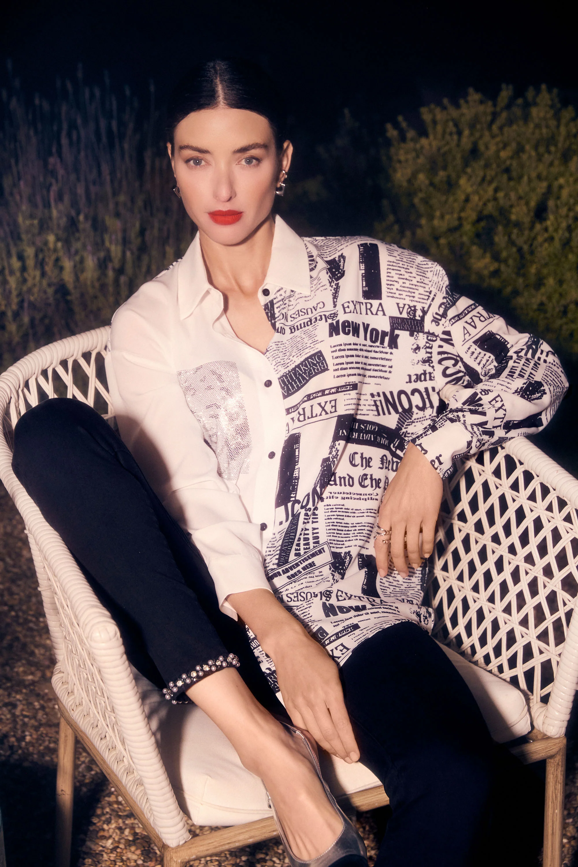 Frank Lyman Off-White/Black Graphic Print Blouse Style 251529