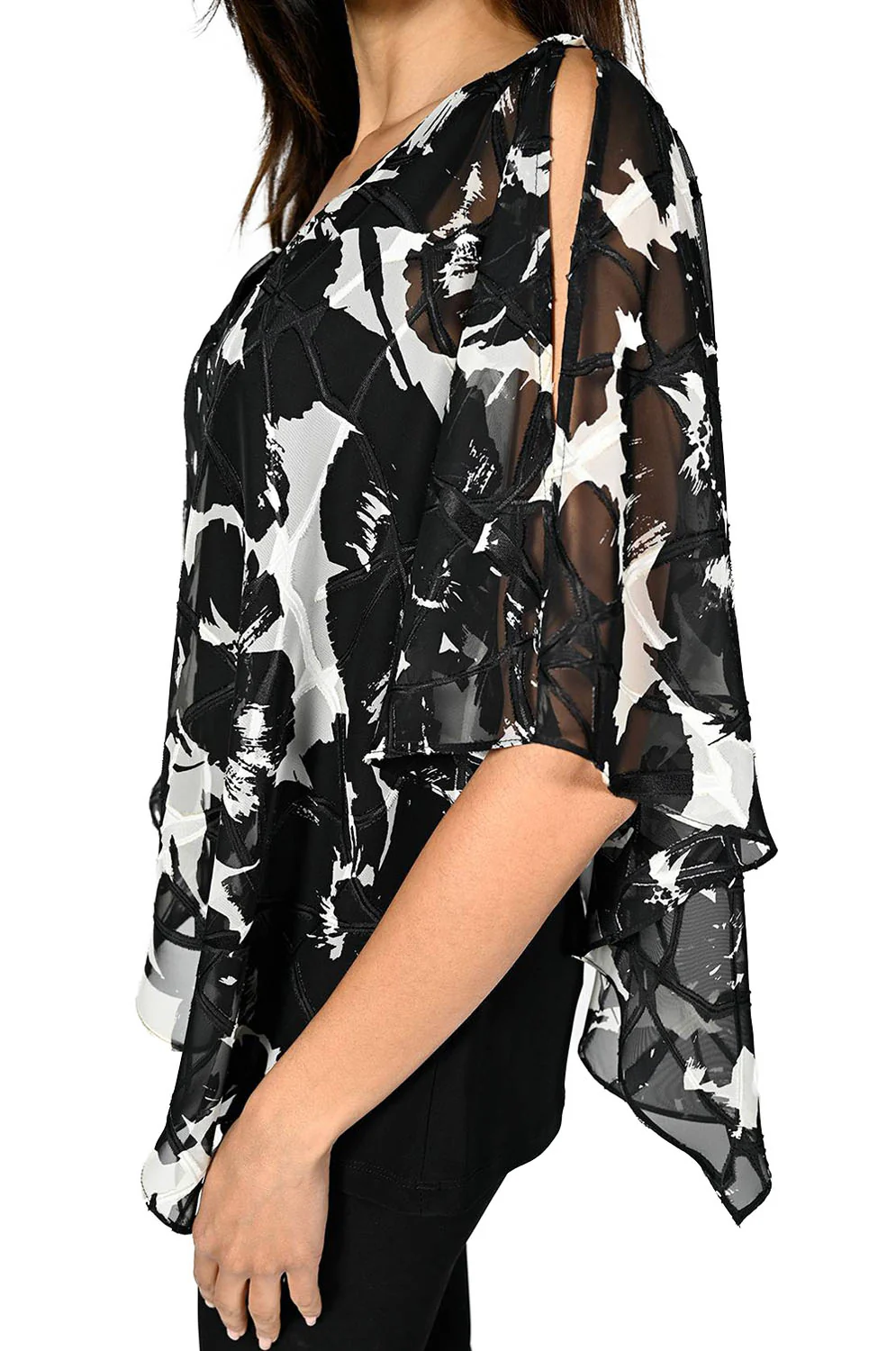 Frank Lyman Off-White/Black Woven Top Style 224363 - Image 3