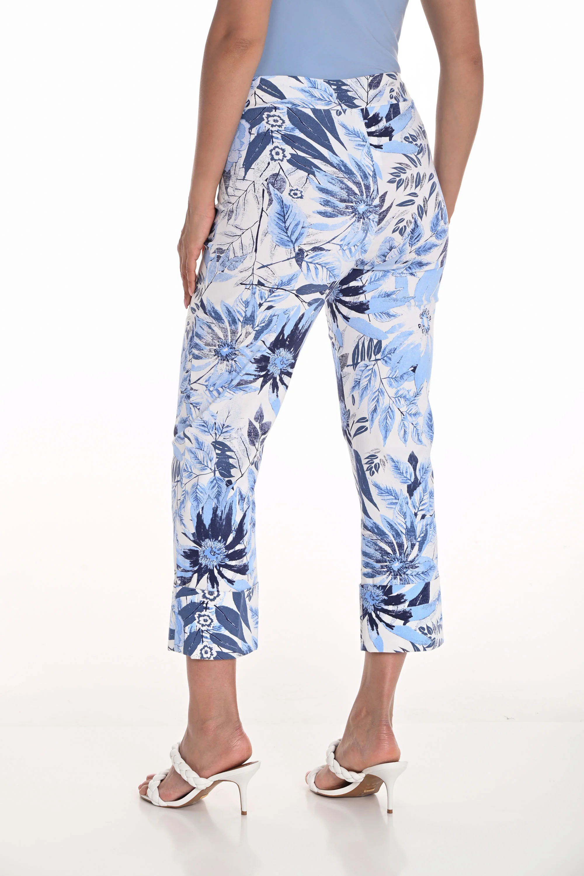 Frank Lyman White/Blue Floral Print Cropped Pants Style 251244 - Image 2