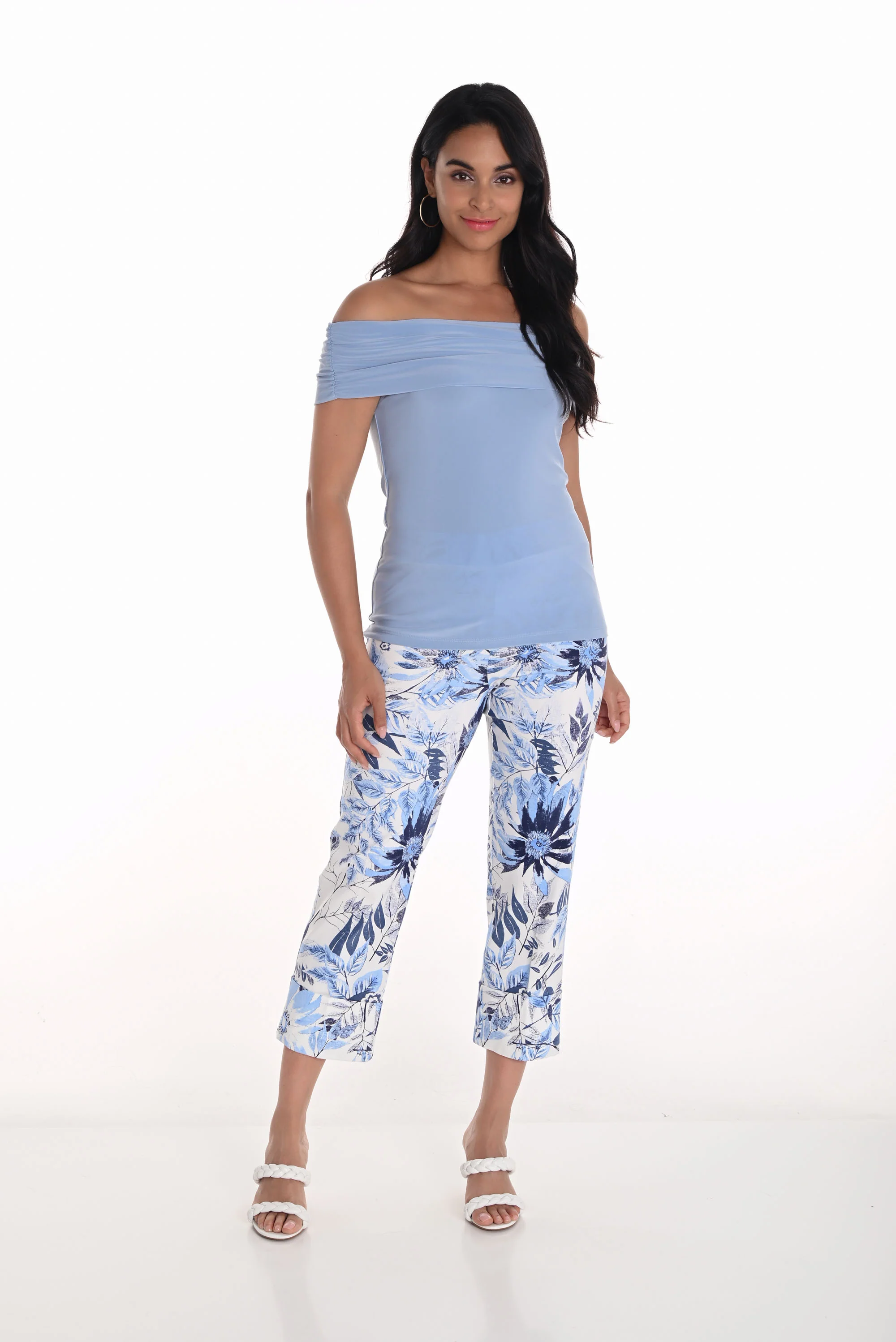 Frank Lyman White/Blue Floral Print Cropped Pants Style 251244 - Image 3
