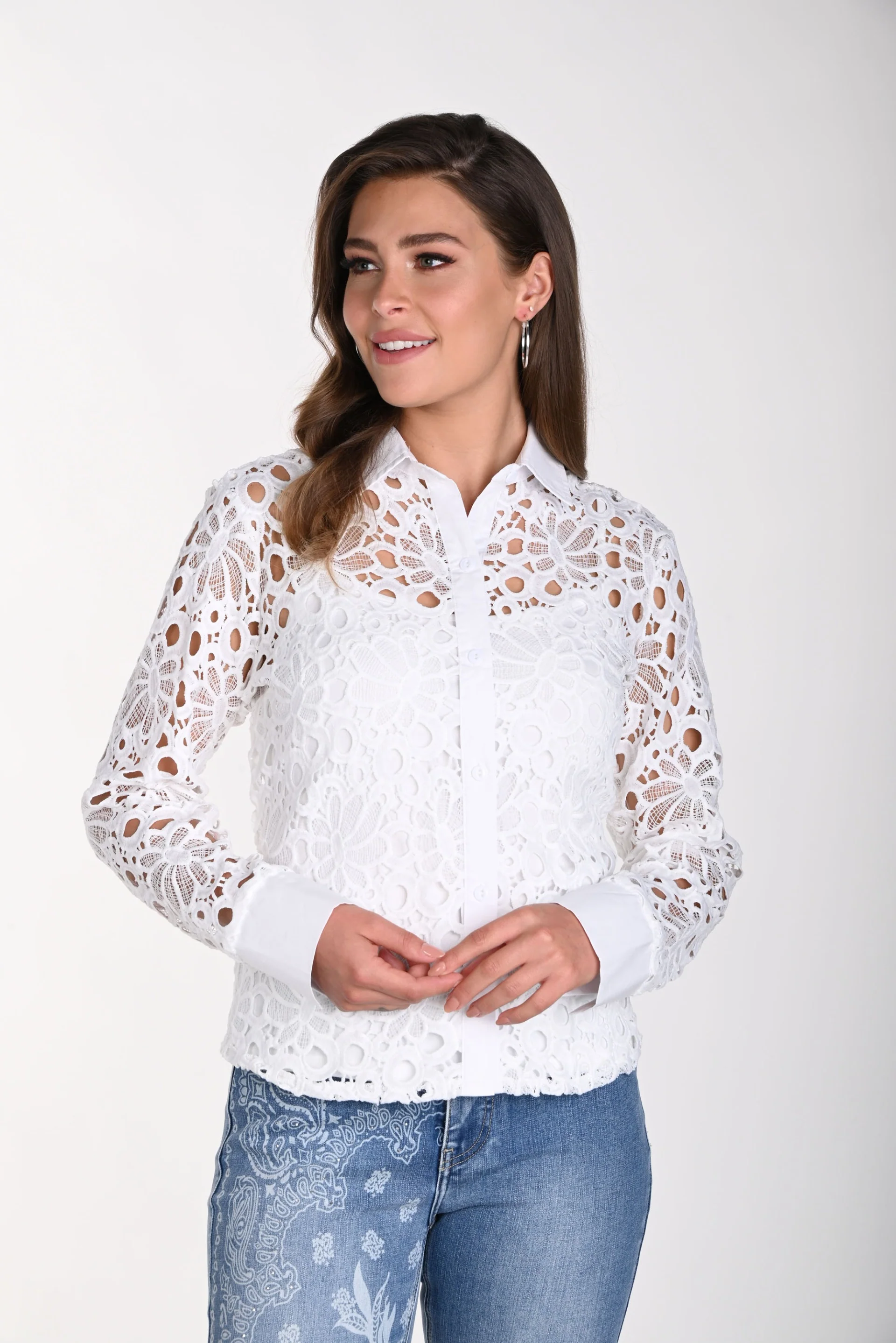 Frank Lyman White Woven Lace Blouse Style 241318 - Image 2