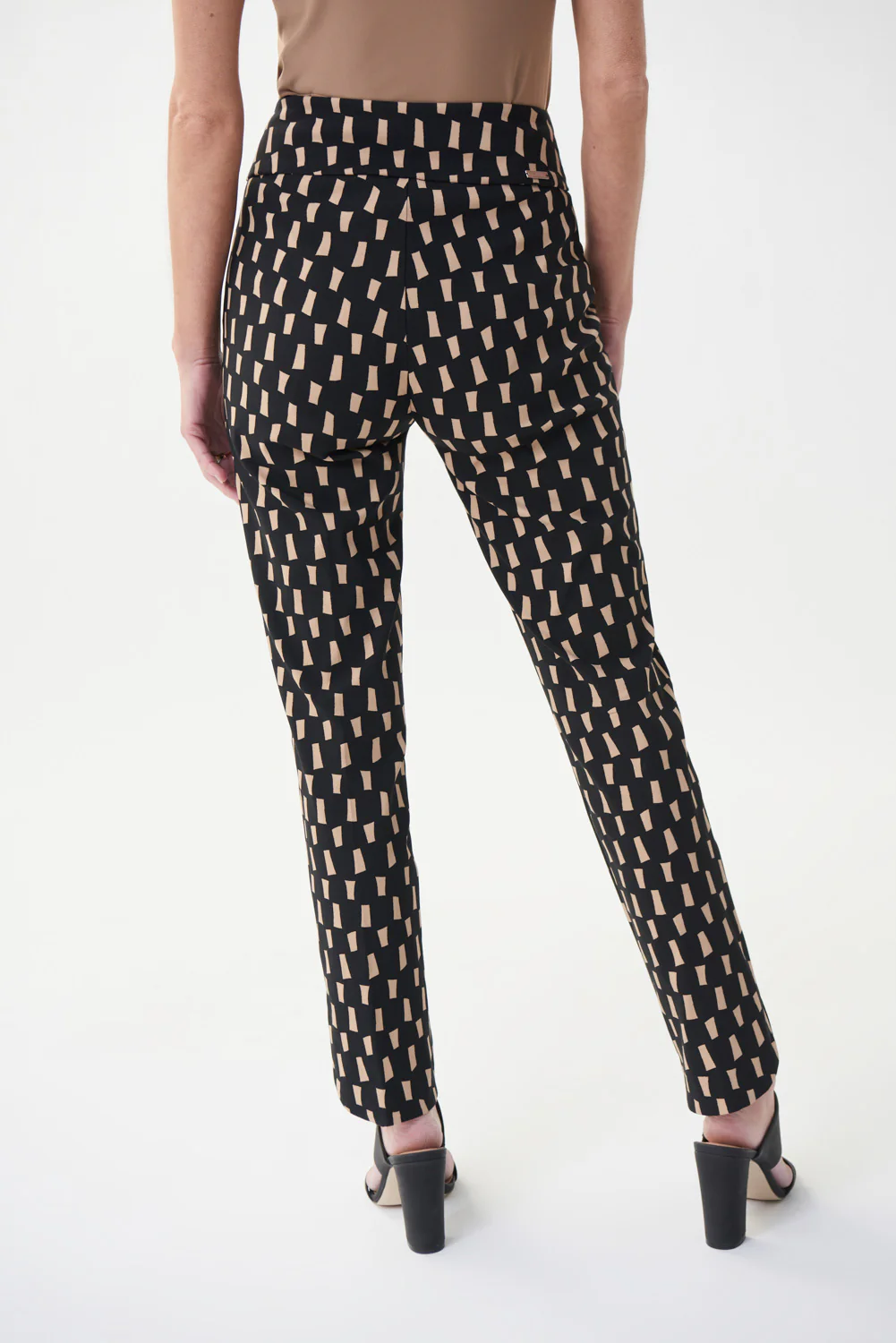 Joseph Ribkoff Black/Beige Pant Style 222141 - Image 4