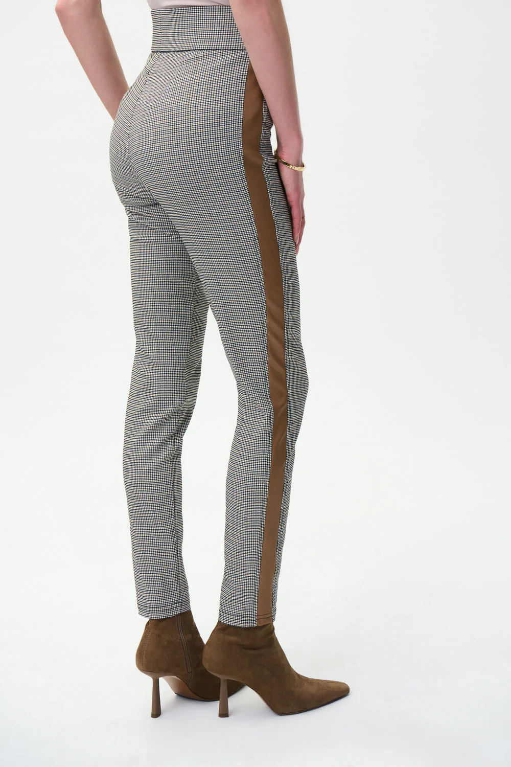 Joseph Ribkoff Black/Beige/White Jacquard Leatherette Pants Style 224074 - Image 3