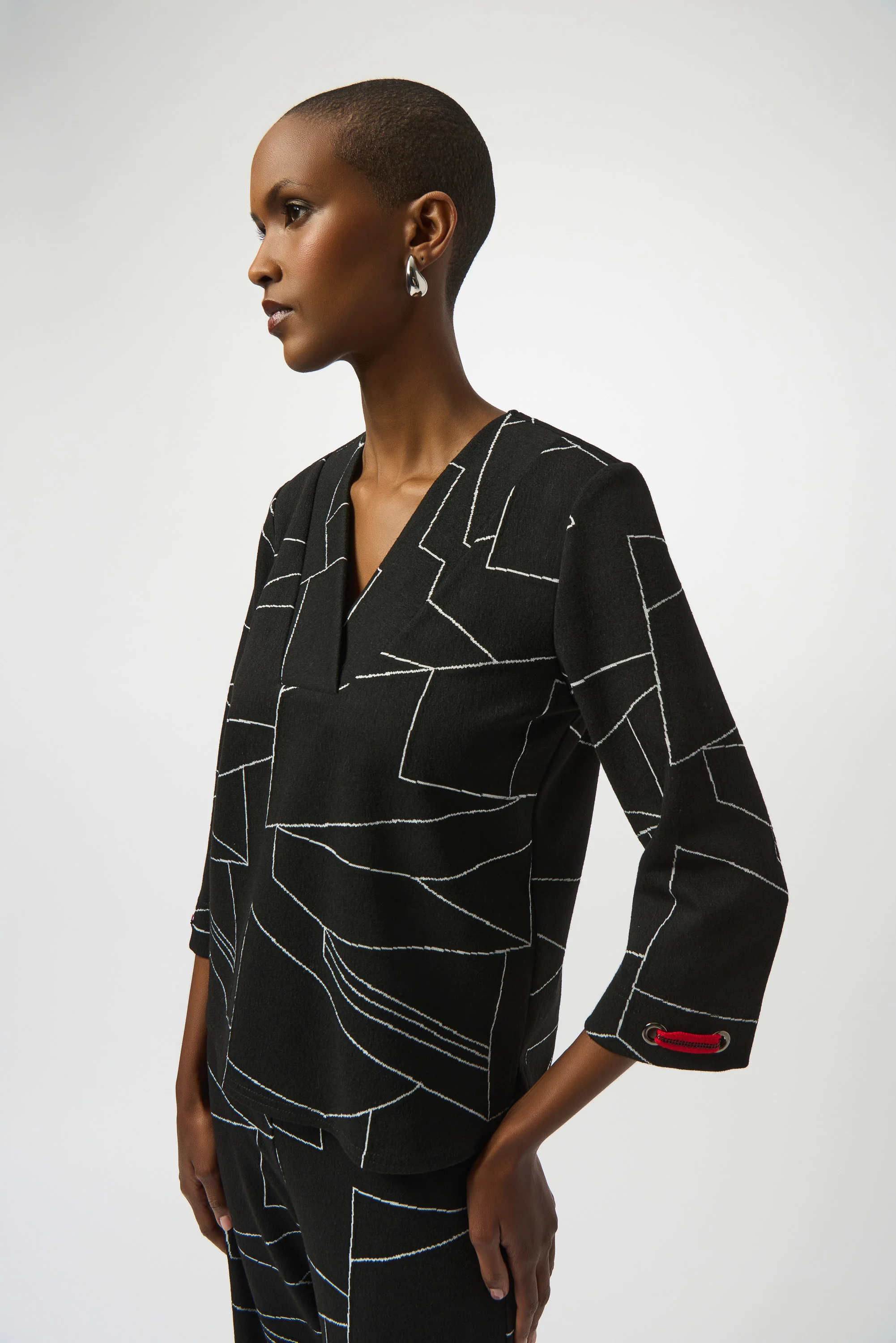 Joseph Ribkoff Black/Off-White Abstract Print Boxy Top Style 253079 - Image 3