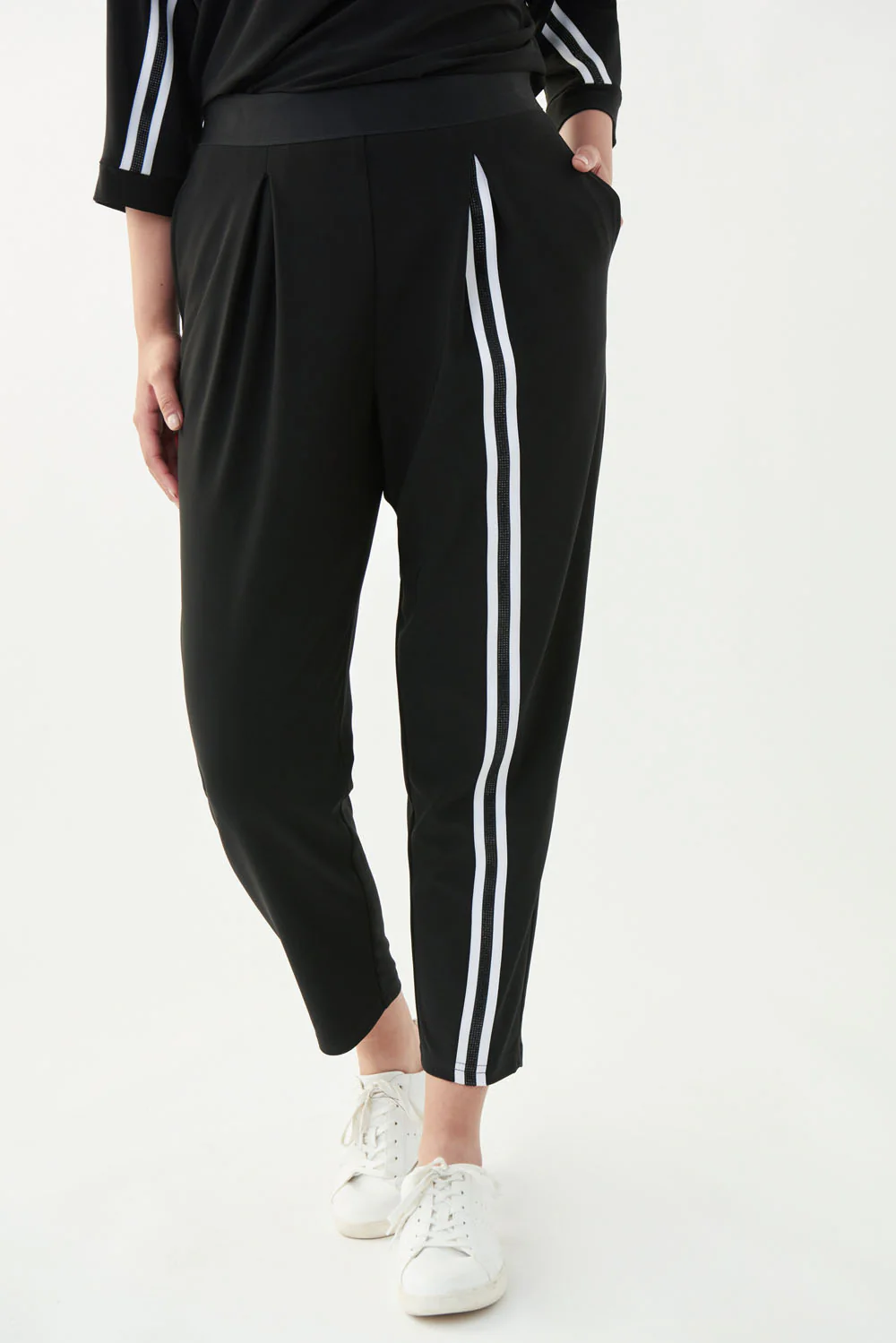 Joseph Ribkoff Black/Vanilla Pant Style 221151