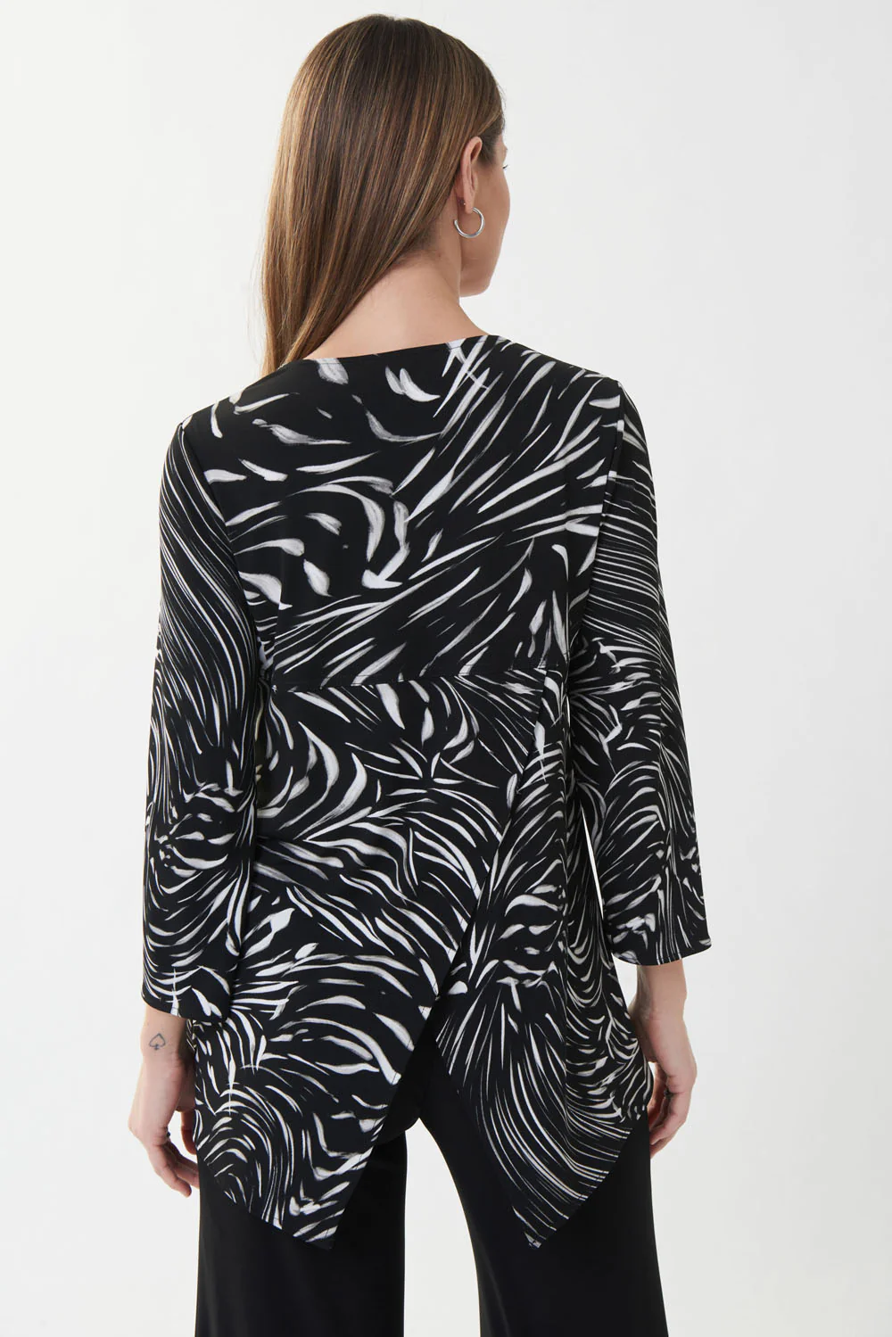 Joseph Ribkoff Black/Vanilla Top Style 223119 - Image 3