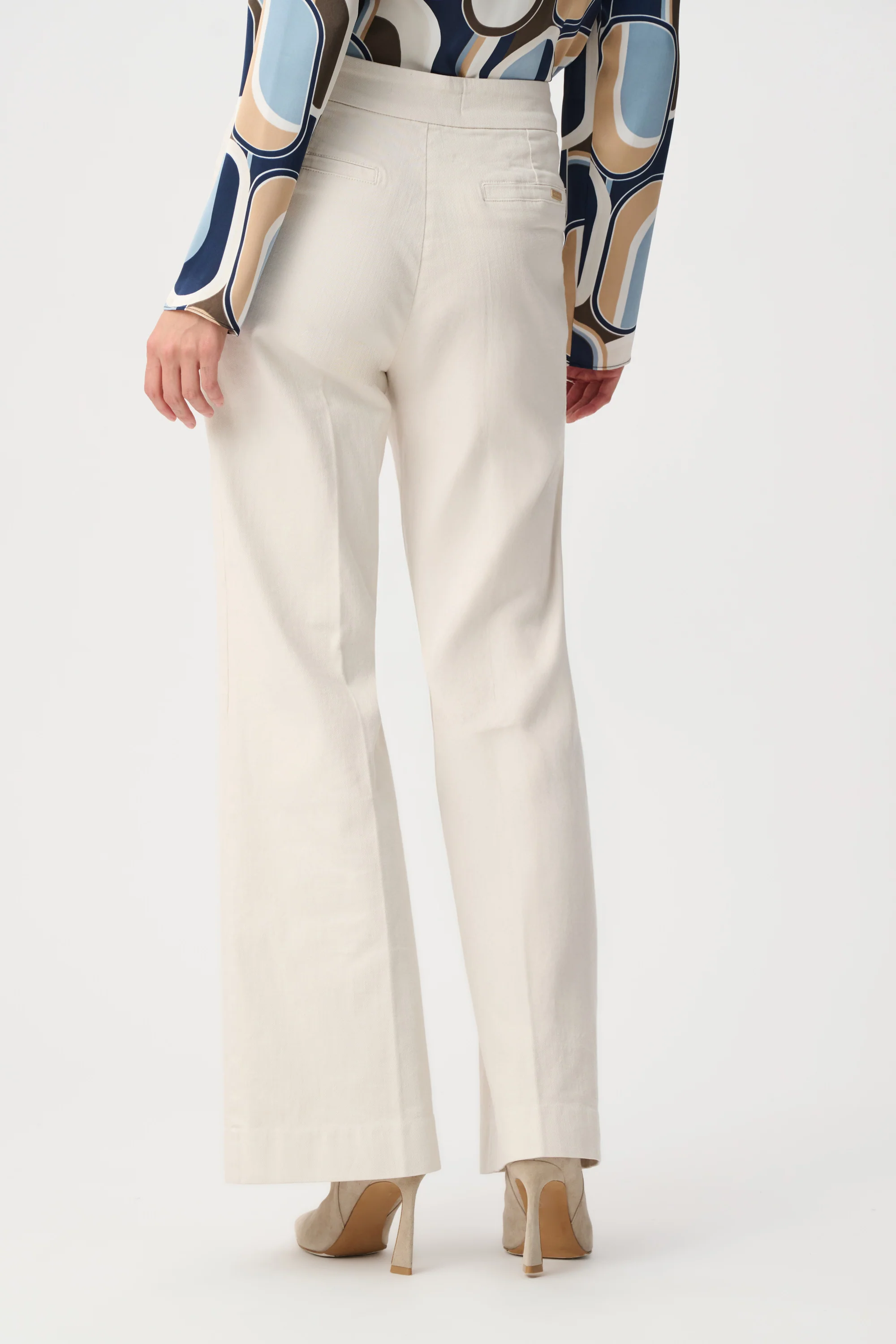 Joseph Ribkoff Chloe | Stretch Denim High-Rise Wide Leg Jeans Style 263902 - Image 5