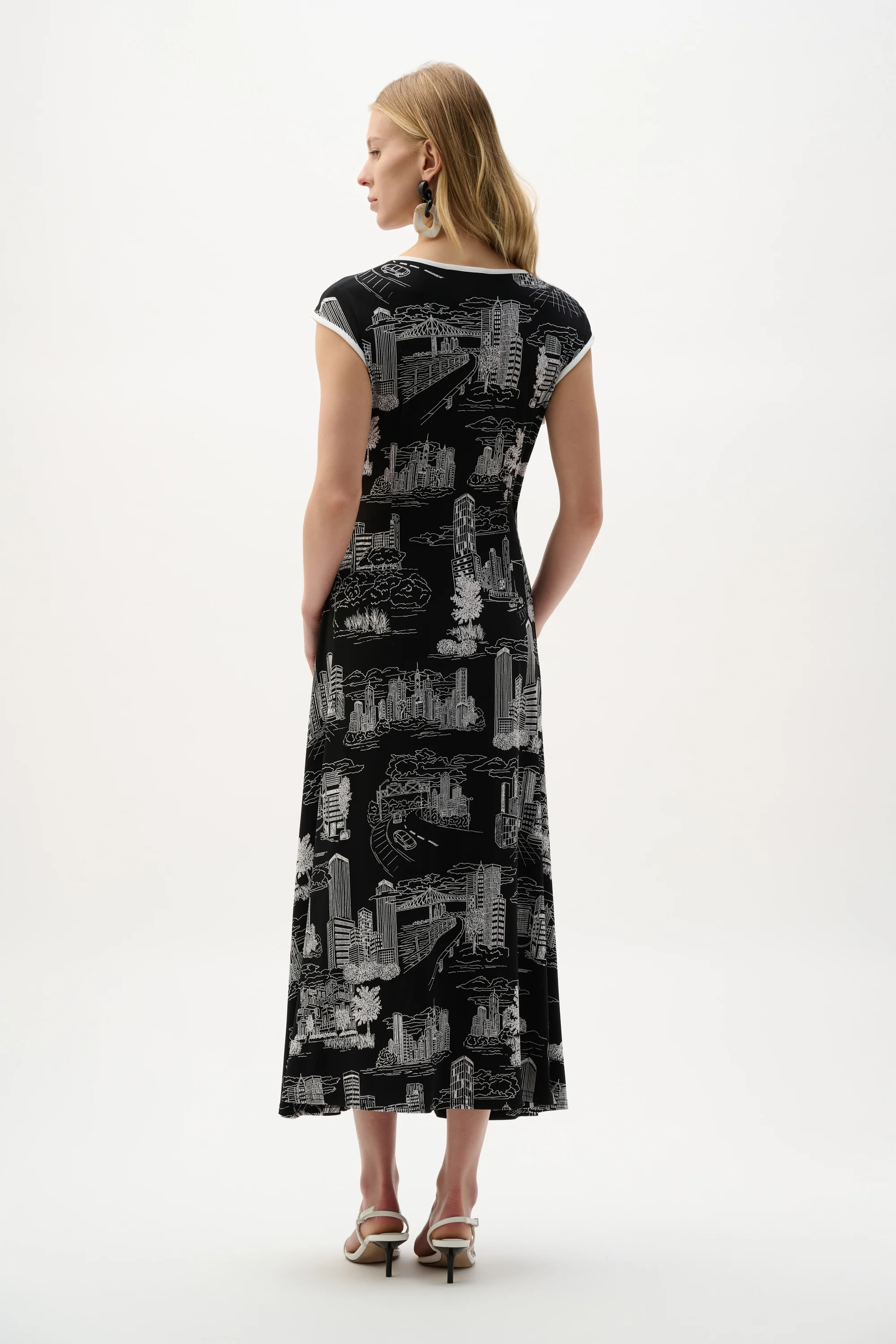 Joseph Ribkoff Conversational Print Fit And Flare Dress Style 262237 - Image 4