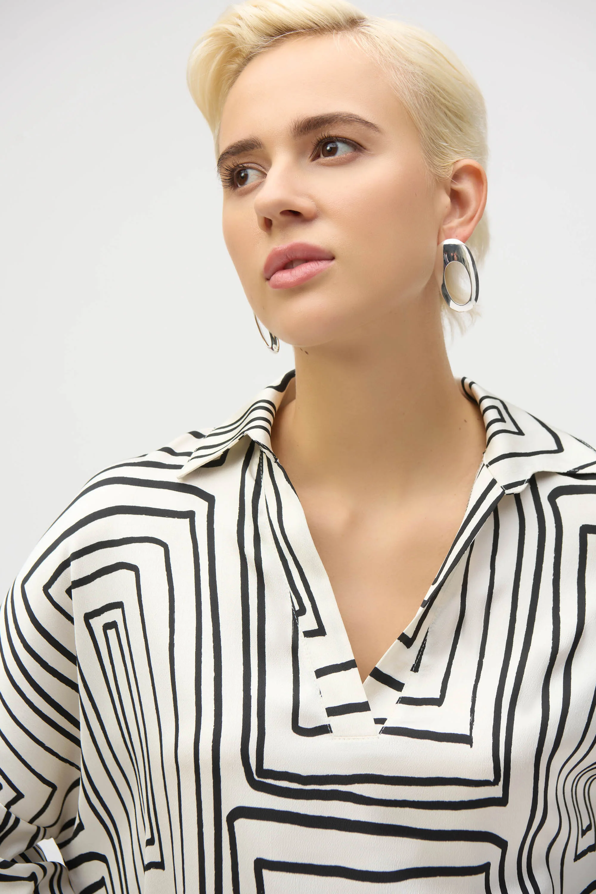 Joseph Ribkoff Cream/Black Satin Geometric Print Boxy Top Style 252060 - Image 3