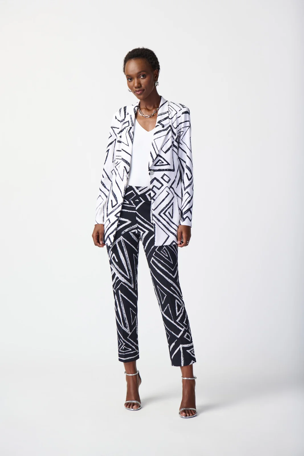 Joseph Ribkoff Cropped Pull-On Pants Style 241271 - Image 9