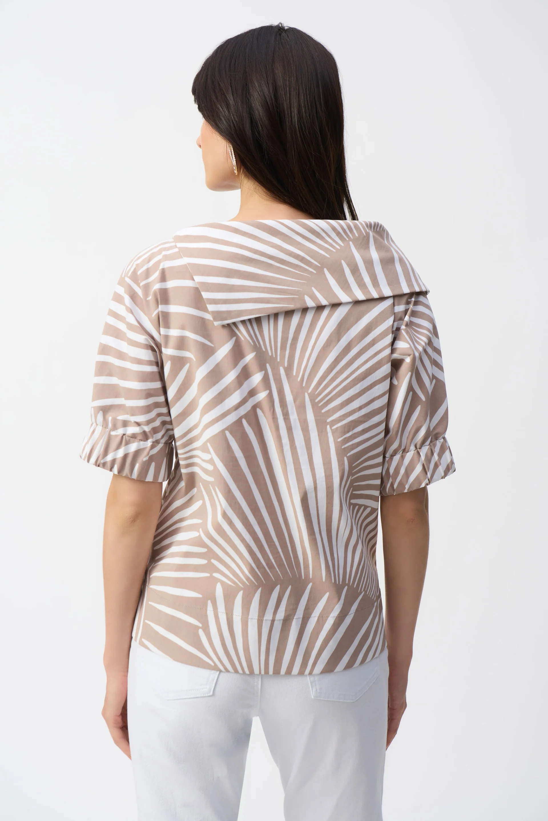 Joseph Ribkoff Dune/Vanilla Stretch Poplin Tropical Print Boxy Top Style 251163 - Image 4