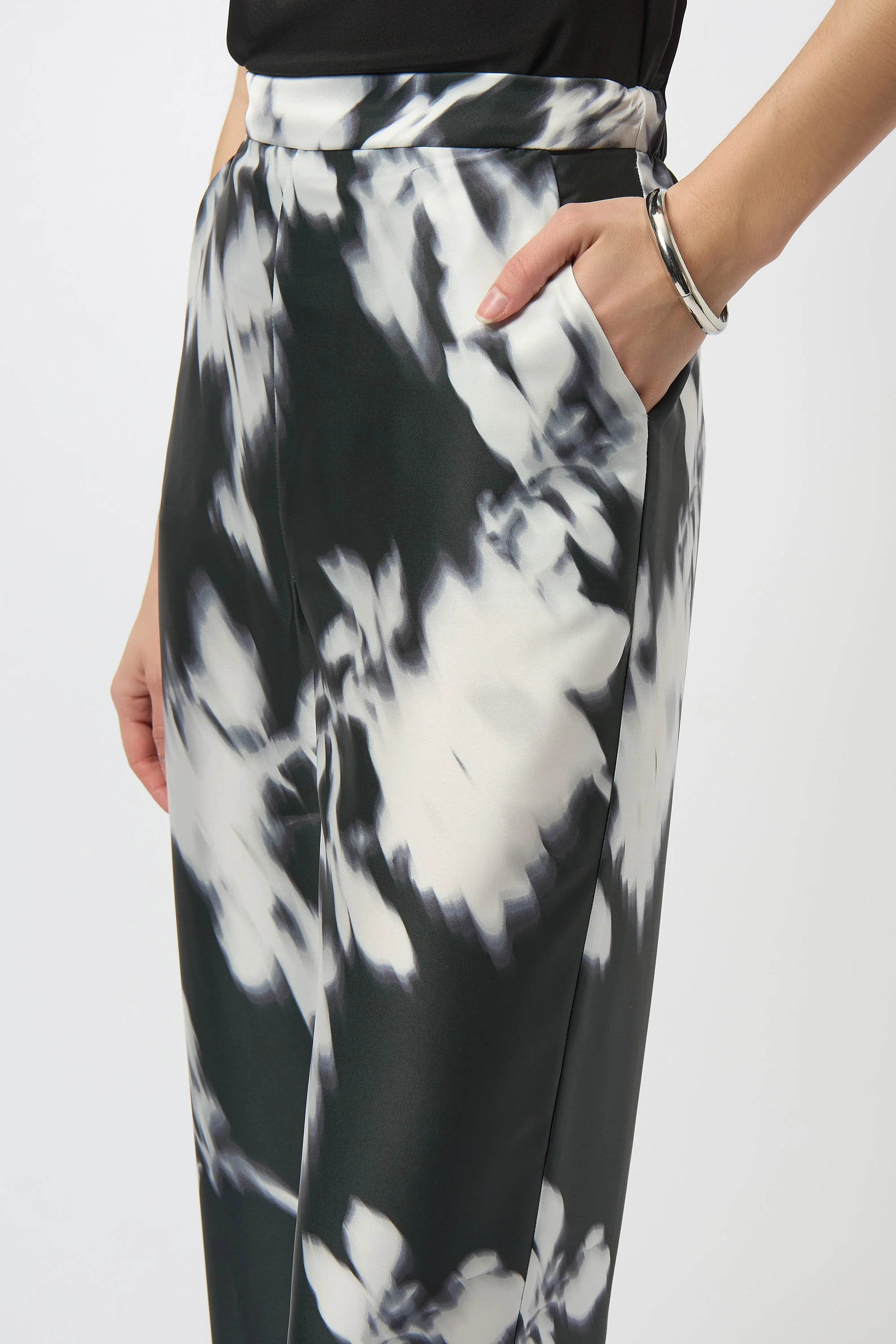 Joseph Ribkoff Floral Print Wide-Leg Pants Style 254081 - Image 5