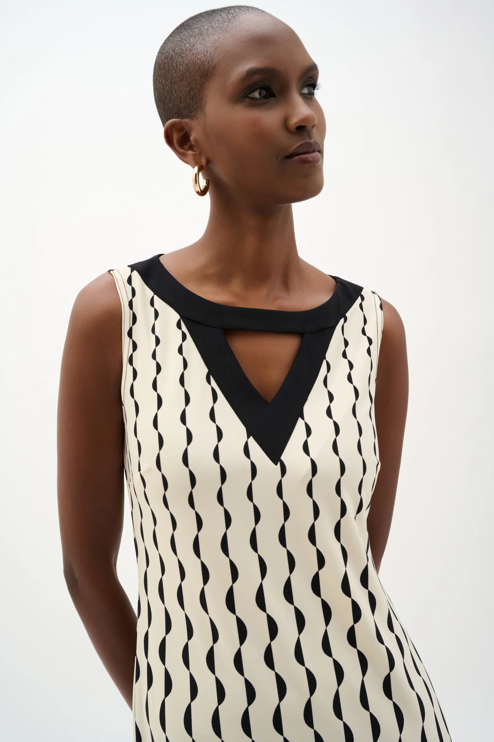 Joseph Ribkoff Geometric Print Sheath Dress Style 262218 - Image 4