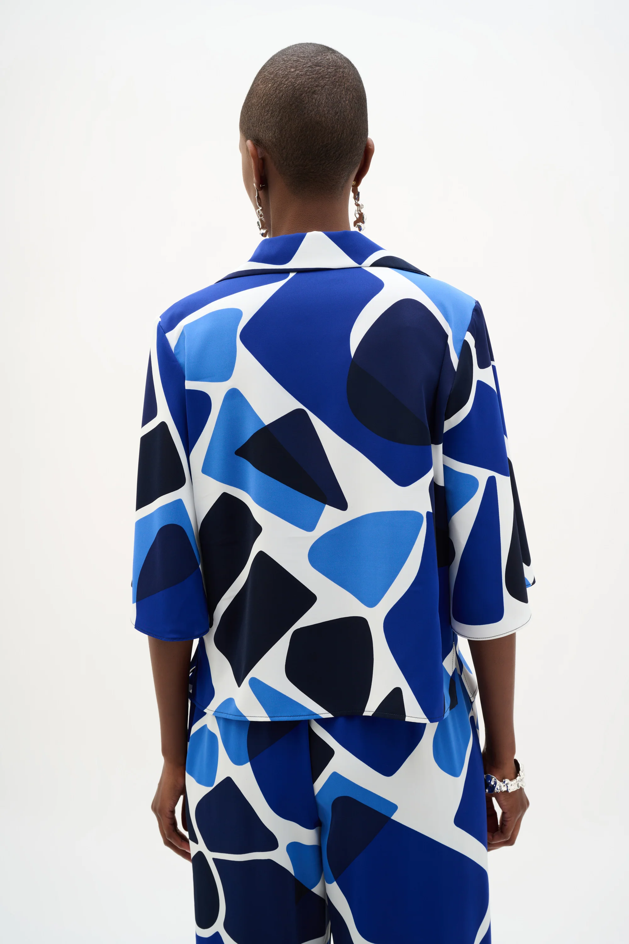 Joseph Ribkoff Geometric Print Straight Blouse Style 262154 - Image 4