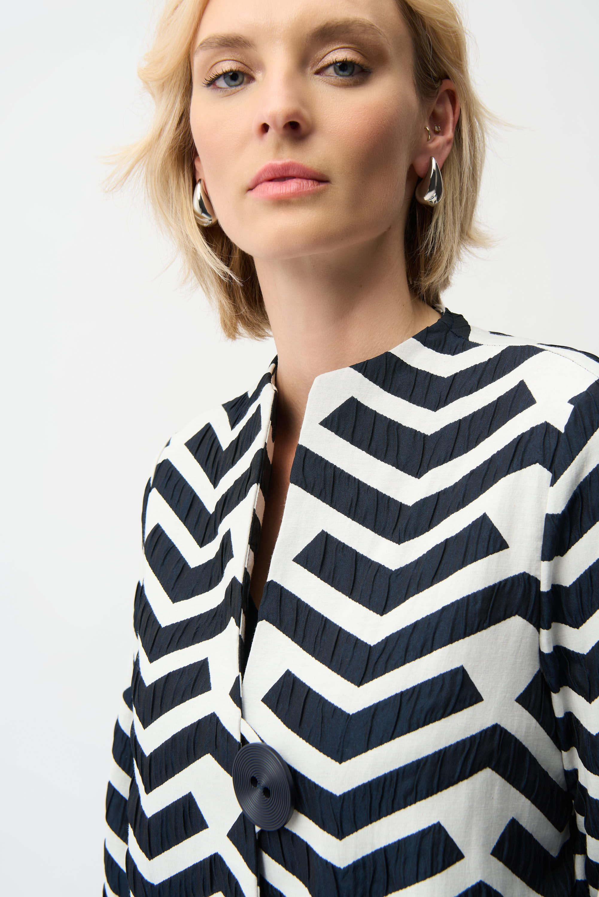 Joseph Ribkoff Geometric Print Trapeze Jacket Style 261097 - Image 5