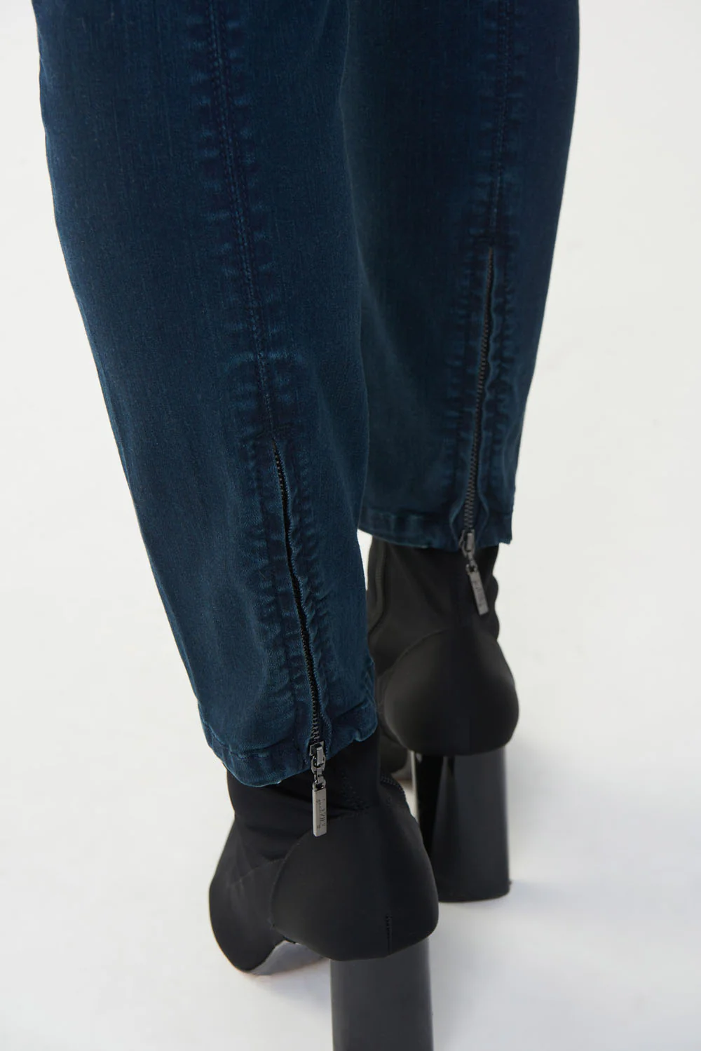 Joseph Ribkoff Indigo Zip Detail Jeans Style 223926 - Image 4