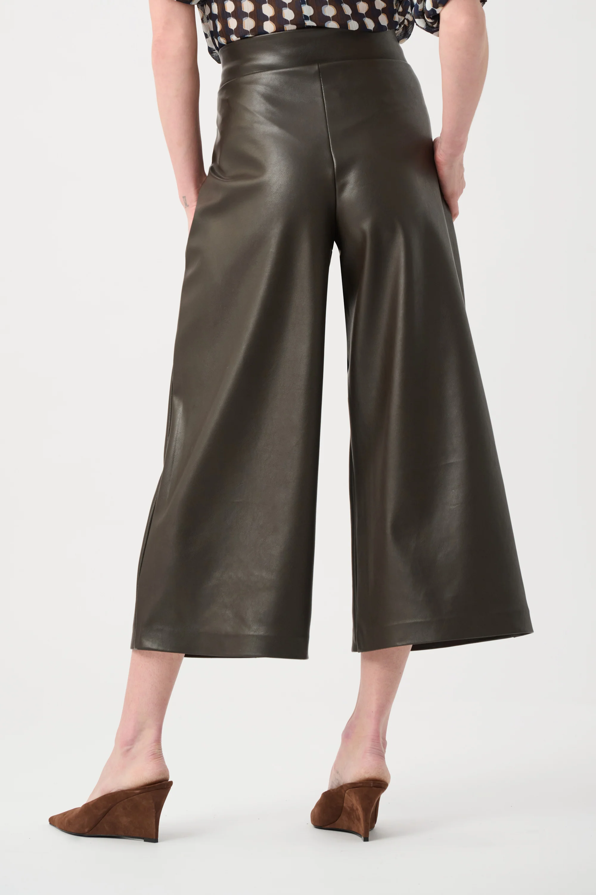 Joseph Ribkoff Leatherette Pull-On Culotte Pants Style 263096 - Image 3
