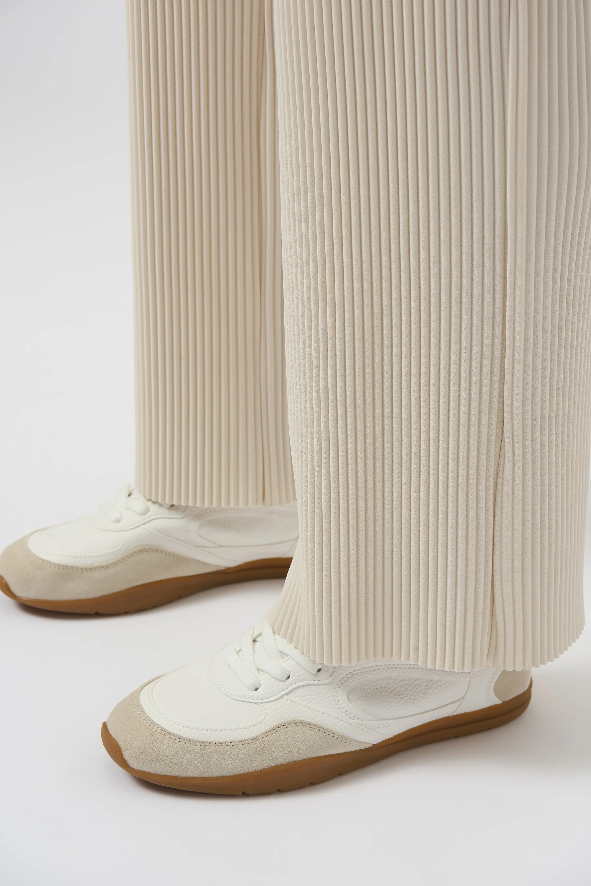 Joseph Ribkoff Pleated Wide-Leg Pants Style 254006 - Image 3