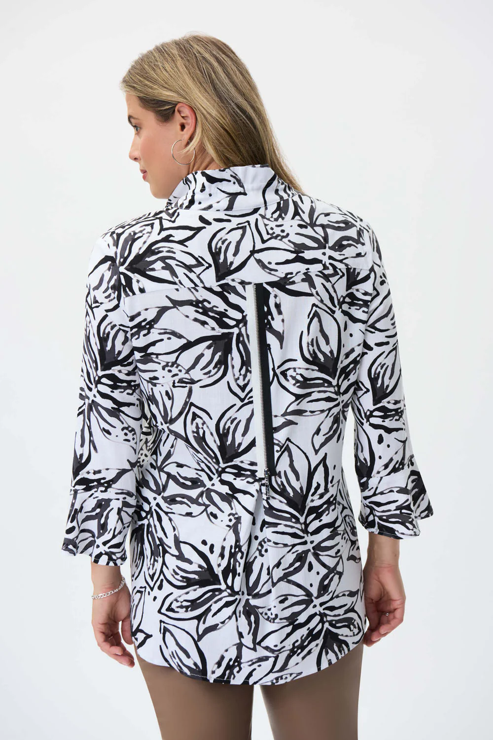 Joseph Ribkoff Vanilla/Black Floral Print Trapeze Blouse Style 231297 - Image 3