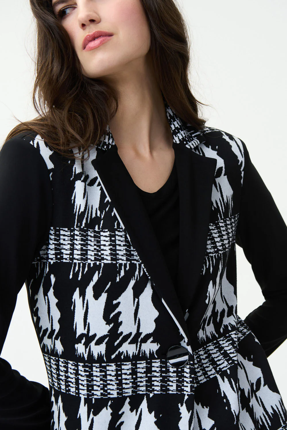 Joseph Ribkoff Vanilla/Black Jacquard Coat Style 224135 - Image 2
