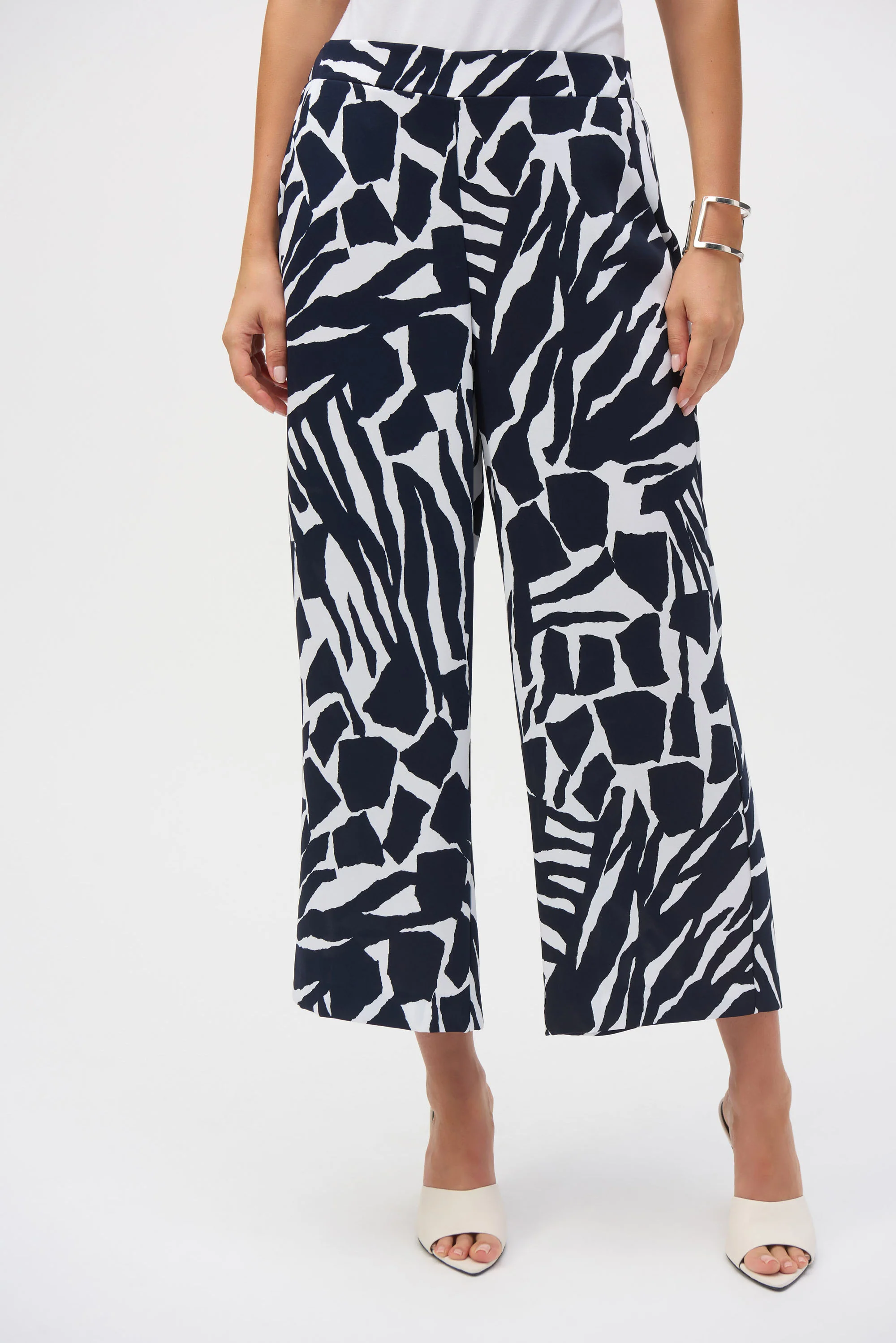 Joseph Ribkoff Vanilla/Midnight Blue Woven Abstract Print Pull-On Culotte Pants Style 252145