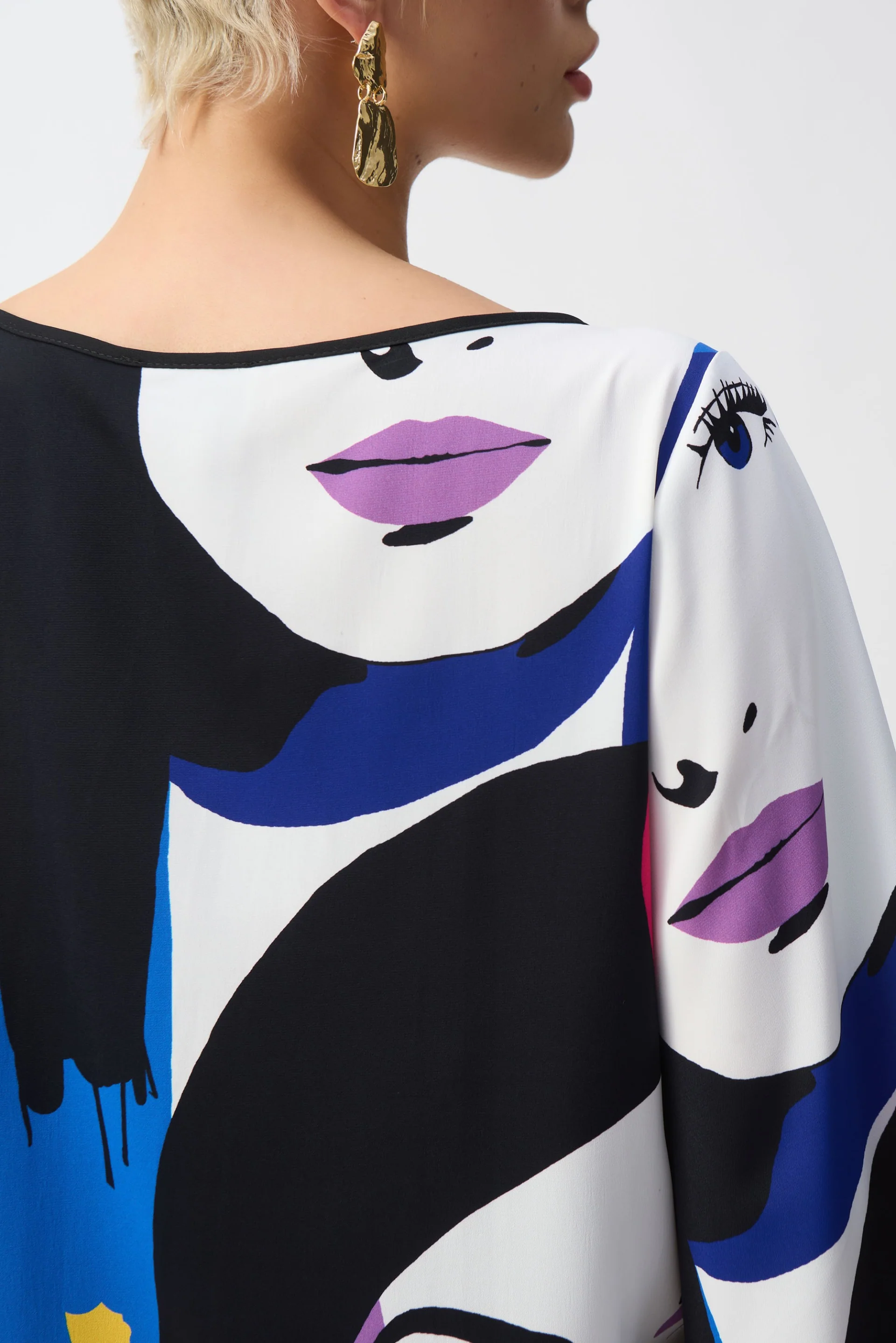 Joseph Ribkoff Vanilla/Multi Woven Face Print Boxy Top Style 251148 - Image 3