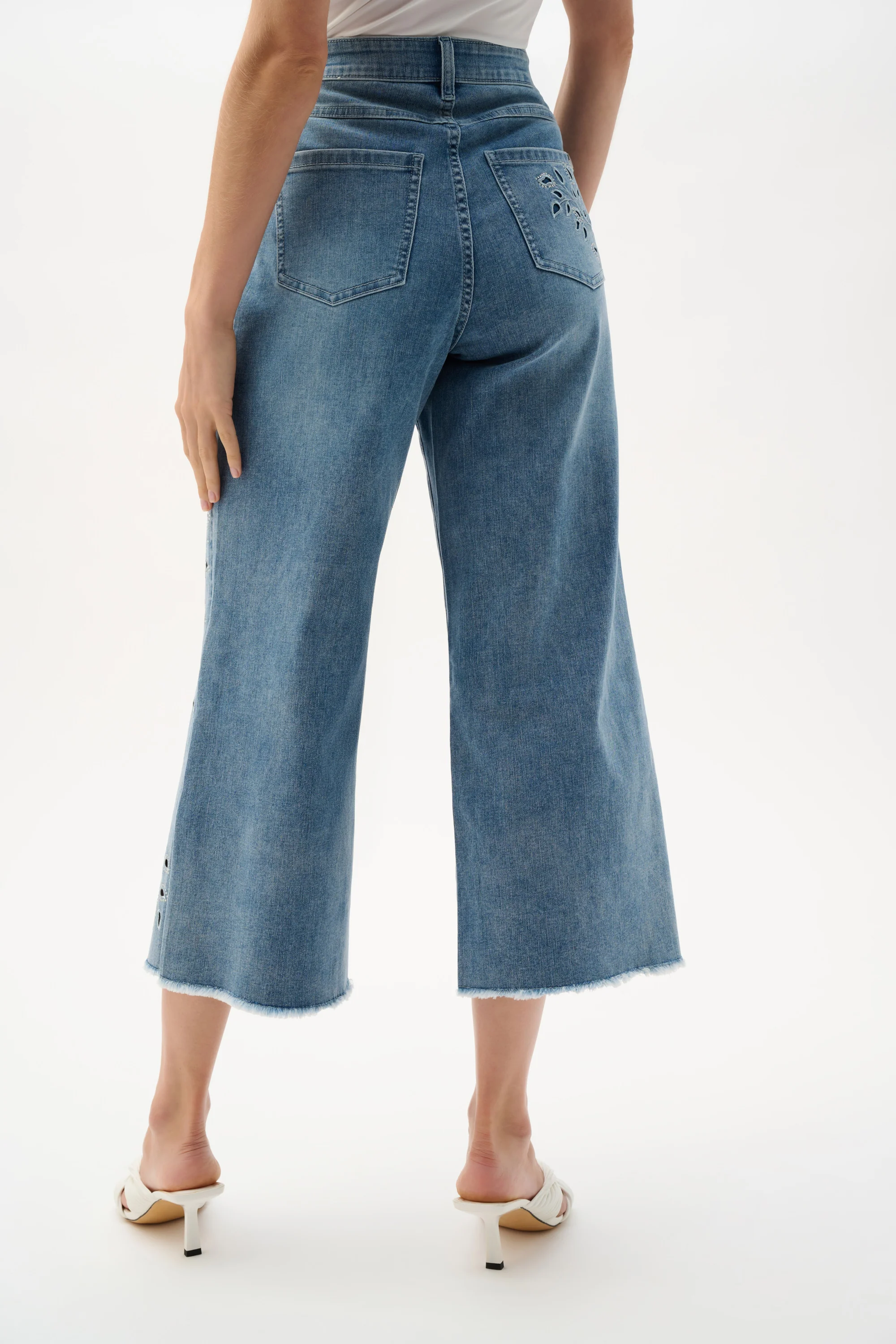 Joseph Ribkoff Wide Leg Crop Jeans With Embroidery Style 262915 - Image 4