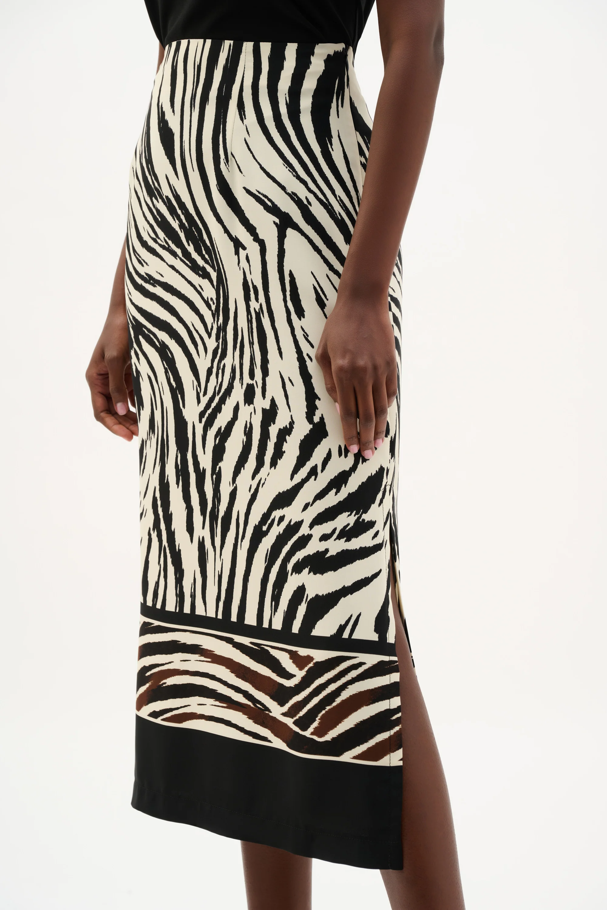 Joseph Ribkoff Woven Animal Print Straight Skirt 262050 - Image 3